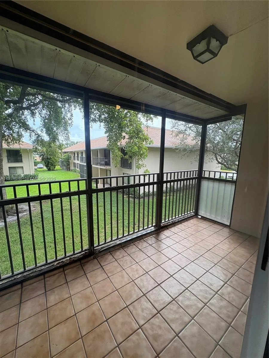 5981 Washington St 215, Hollywood, Florida 33023, Hollywood, Florida 33023, 2 Bedrooms Bedrooms, ,2 BathroomsBathrooms,Residential Lease,For Rent,5981 Washington St 215, Hollywood, Florida 33023,A11979946