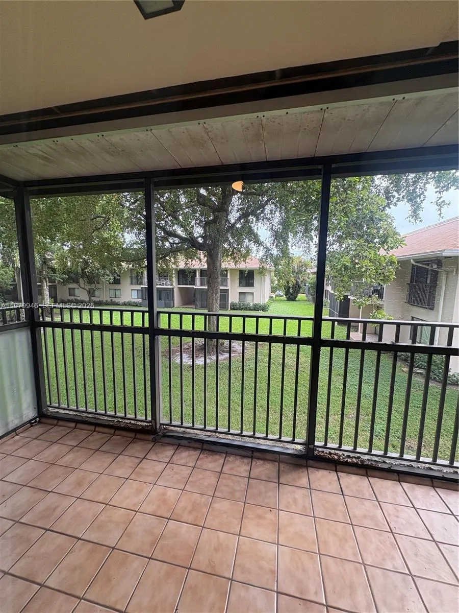 5981 Washington St 215, Hollywood, Florida 33023, Hollywood, Florida 33023, 2 Bedrooms Bedrooms, ,2 BathroomsBathrooms,Residential Lease,For Rent,5981 Washington St 215, Hollywood, Florida 33023,A11979946