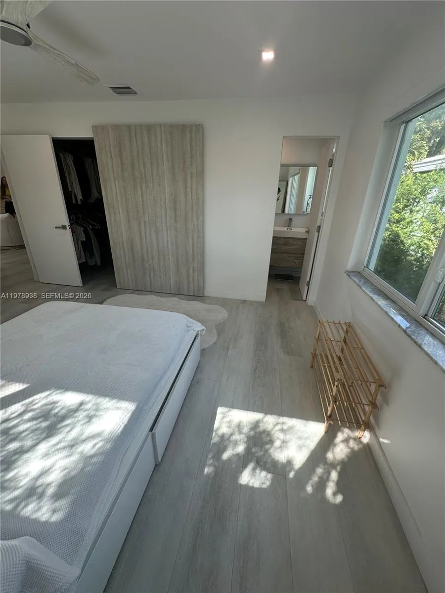 935 Lincoln St, Hollywood, Florida 33019, Hollywood, Florida 33019, 3 Bedrooms Bedrooms, ,2 BathroomsBathrooms,Residential,For Sale,935 Lincoln St, Hollywood, Florida 33019,A11978938