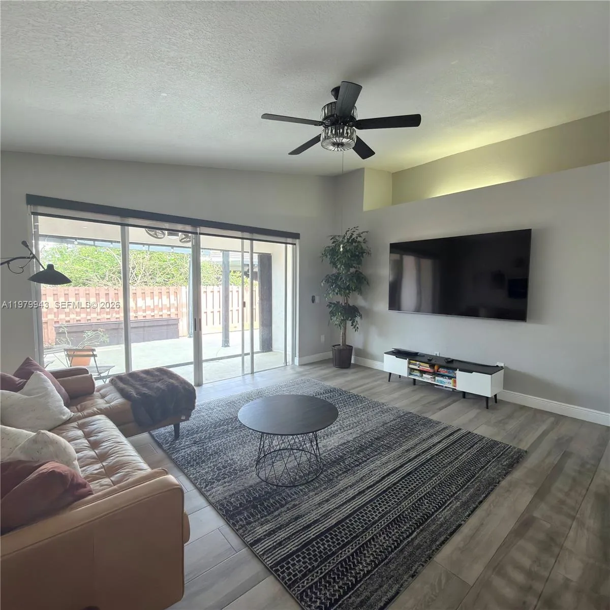9023 Nw 148th Ter, Miami Lakes, Florida 33018, Miami Lakes, Florida 33018, 3 Bedrooms Bedrooms, ,2 BathroomsBathrooms,Residential,For Sale,9023 Nw 148th Ter, Miami Lakes, Florida 33018,A11979943