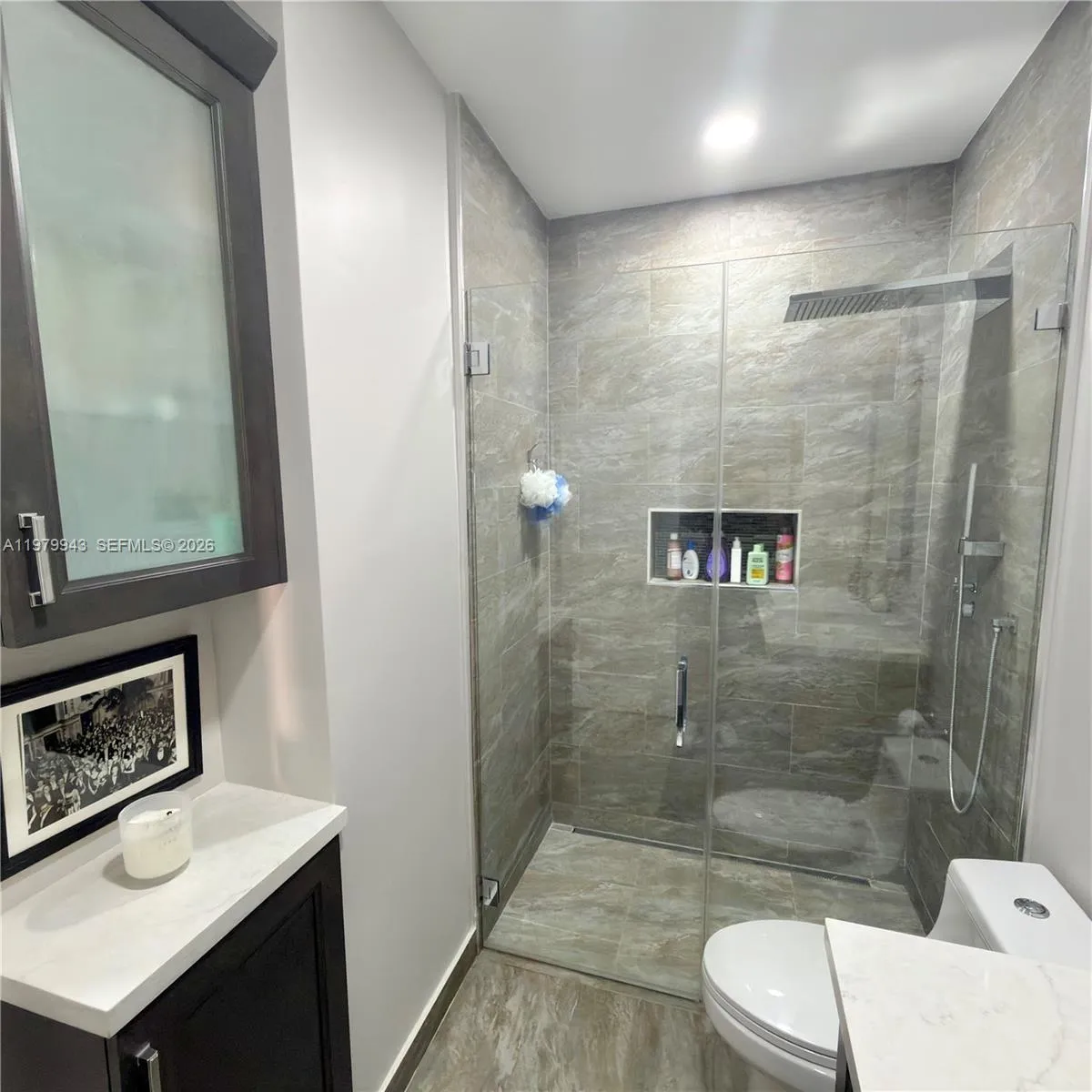 9023 Nw 148th Ter, Miami Lakes, Florida 33018, Miami Lakes, Florida 33018, 3 Bedrooms Bedrooms, ,2 BathroomsBathrooms,Residential,For Sale,9023 Nw 148th Ter, Miami Lakes, Florida 33018,A11979943