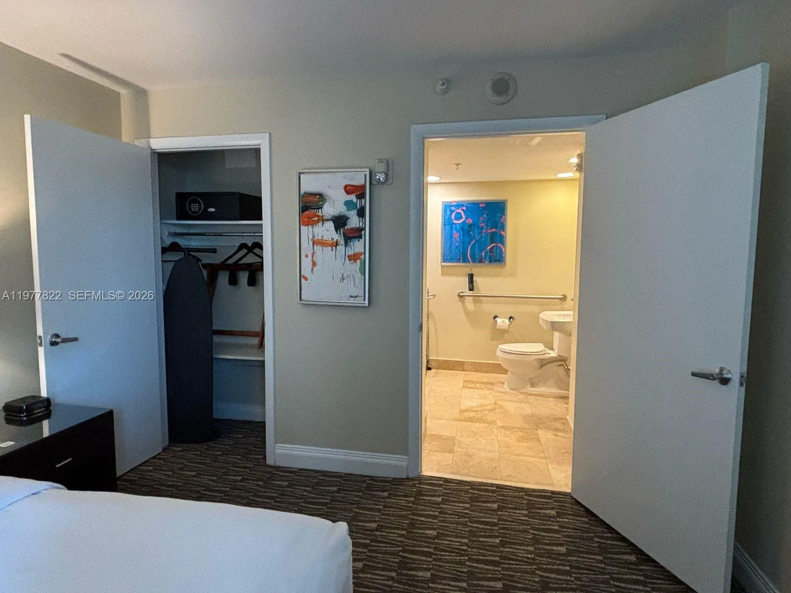 2670 E Sunrise Blvd 302, Fort Lauderdale, Florida, Fort Lauderdale, Florida 33304, 1 Bedroom Bedrooms, ,1 BathroomBathrooms,Residential,For Sale,2670 E Sunrise Blvd 302, Fort Lauderdale, Florida ,A11977822