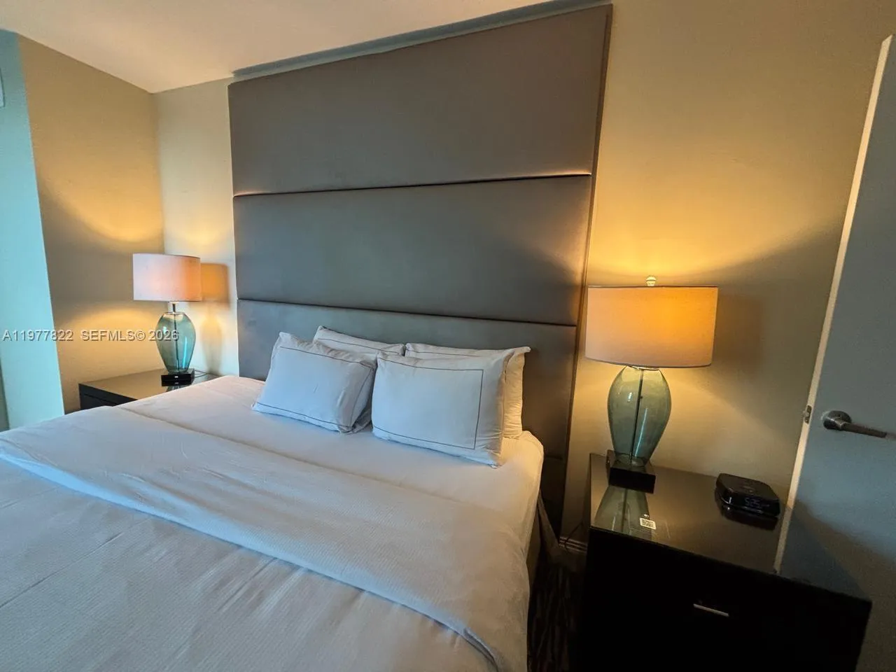 2670 E Sunrise Blvd 302, Fort Lauderdale, Florida, Fort Lauderdale, Florida 33304, 1 Bedroom Bedrooms, ,1 BathroomBathrooms,Residential,For Sale,2670 E Sunrise Blvd 302, Fort Lauderdale, Florida ,A11977822