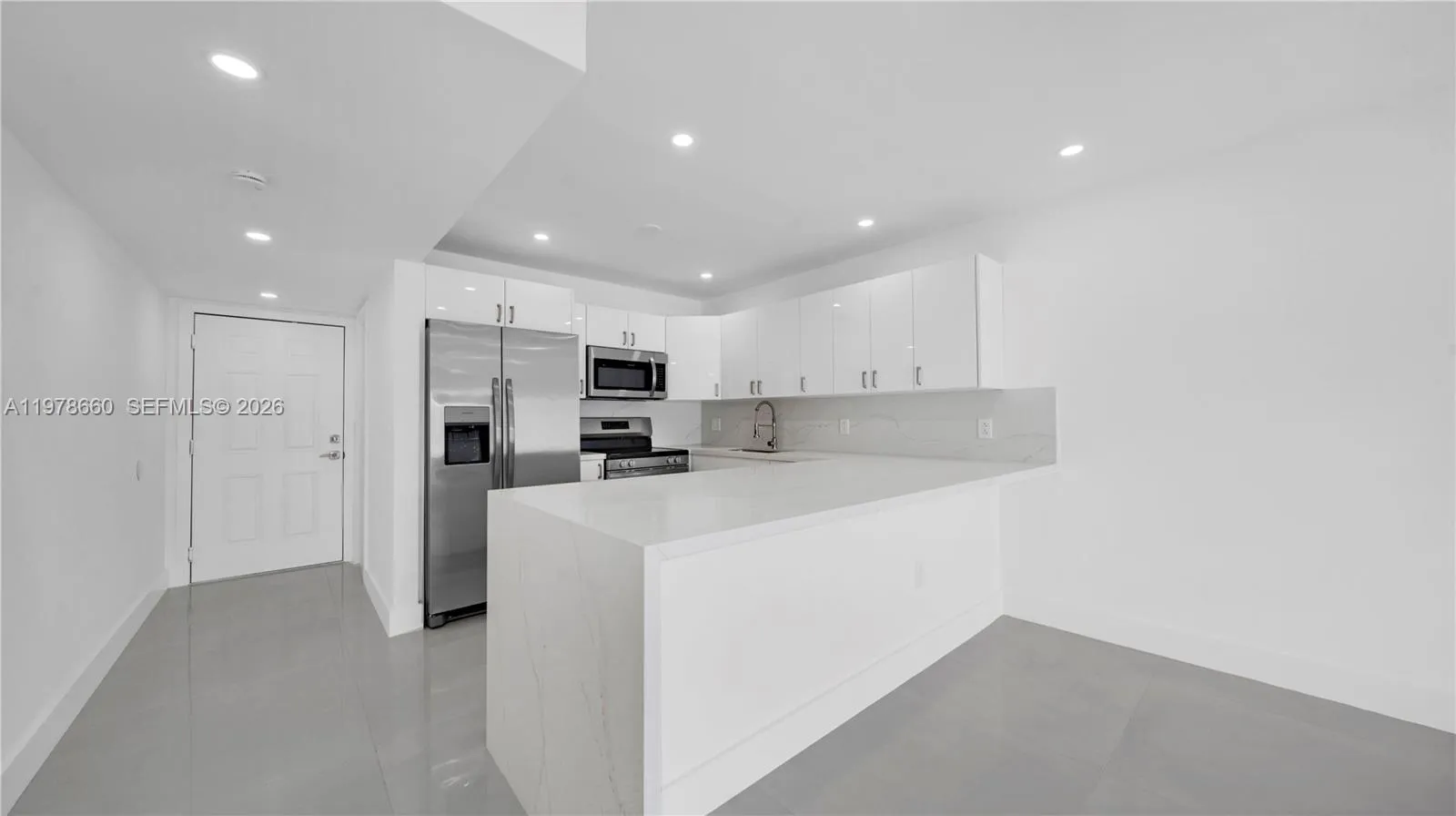 6070 W 19th Ave 315, Hialeah, Florida 33012, Hialeah, Florida 33012, 2 Bedrooms Bedrooms, ,1 BathroomBathrooms,Residential Lease,For Rent,6070 W 19th Ave 315, Hialeah, Florida 33012,A11978660