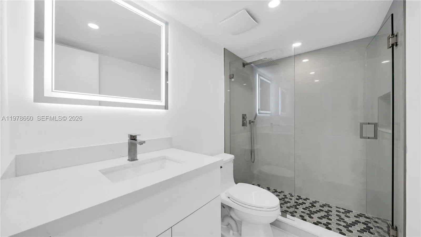 6070 W 19th Ave 315, Hialeah, Florida 33012, Hialeah, Florida 33012, 2 Bedrooms Bedrooms, ,1 BathroomBathrooms,Residential Lease,For Rent,6070 W 19th Ave 315, Hialeah, Florida 33012,A11978660