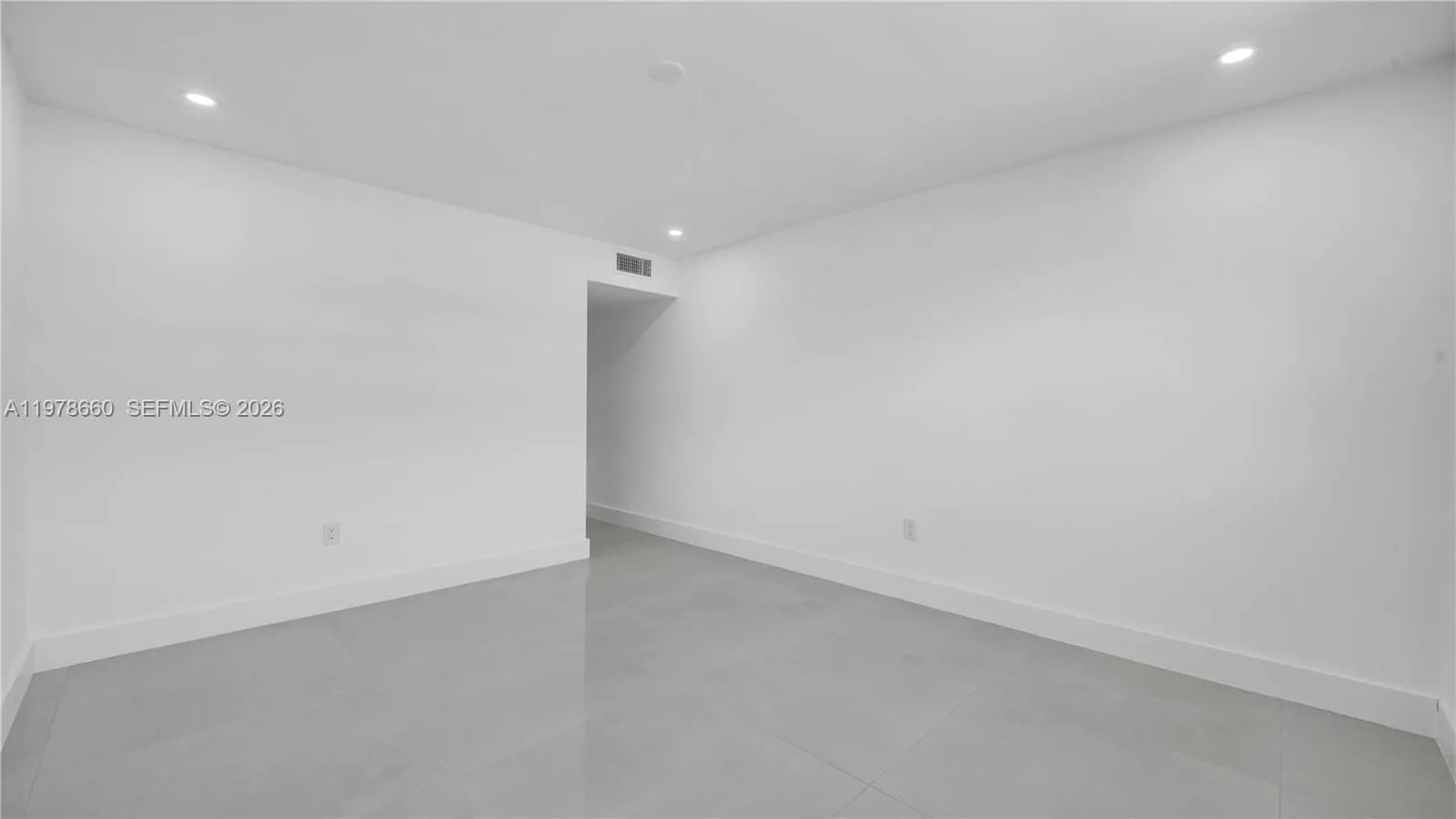 6070 W 19th Ave 315, Hialeah, Florida 33012, Hialeah, Florida 33012, 2 Bedrooms Bedrooms, ,1 BathroomBathrooms,Residential Lease,For Rent,6070 W 19th Ave 315, Hialeah, Florida 33012,A11978660