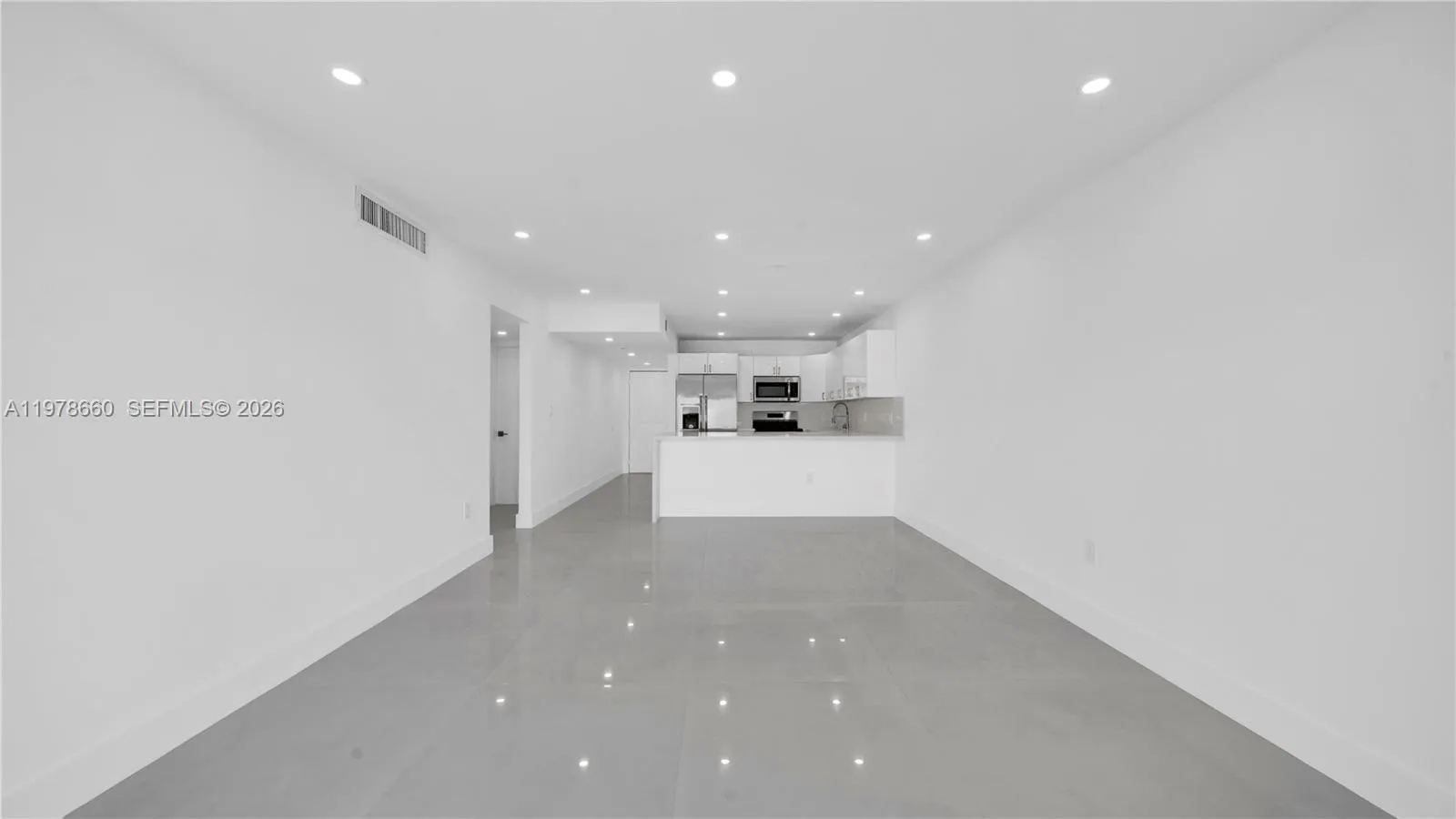 6070 W 19th Ave 315, Hialeah, Florida 33012, Hialeah, Florida 33012, 2 Bedrooms Bedrooms, ,1 BathroomBathrooms,Residential Lease,For Rent,6070 W 19th Ave 315, Hialeah, Florida 33012,A11978660