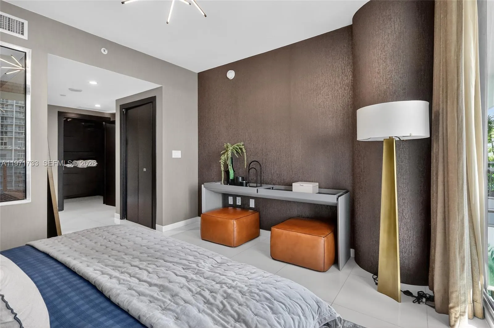 200 Biscayne Boulevard Way 1108, Miami, Florida 33, Miami, Florida 33131, 2 Bedrooms Bedrooms, ,2 BathroomsBathrooms,Residential,For Sale,200 Biscayne Boulevard Way 1108, Miami, Florida 33,A11971733