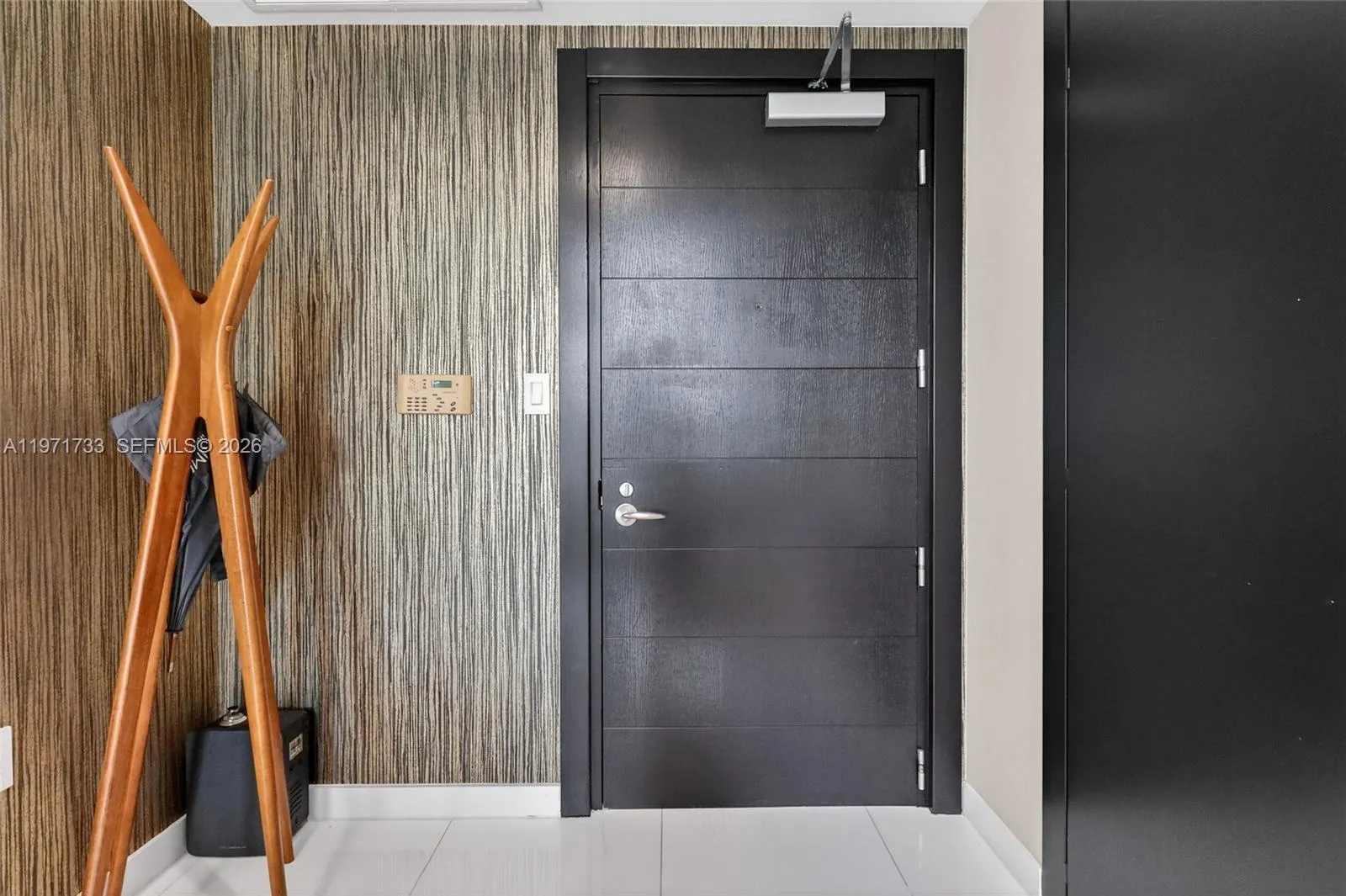 200 Biscayne Boulevard Way 1108, Miami, Florida 33, Miami, Florida 33131, 2 Bedrooms Bedrooms, ,2 BathroomsBathrooms,Residential,For Sale,200 Biscayne Boulevard Way 1108, Miami, Florida 33,A11971733