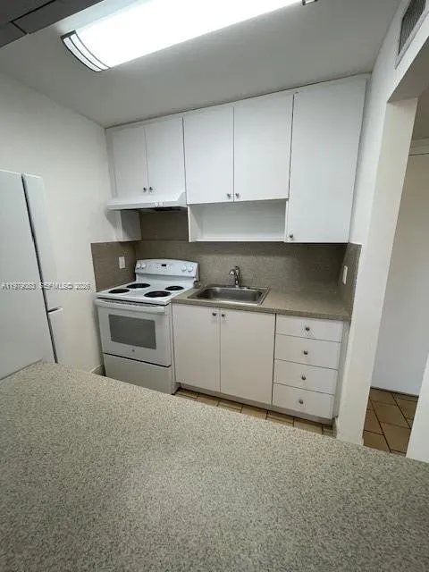 13455 Ne 10th Ave 405, North Miami, Florida 33161, North Miami, Florida 33161, 1 Bedroom Bedrooms, ,1 BathroomBathrooms,Residential Lease,For Rent,13455 Ne 10th Ave 405, North Miami, Florida 33161,A11979083