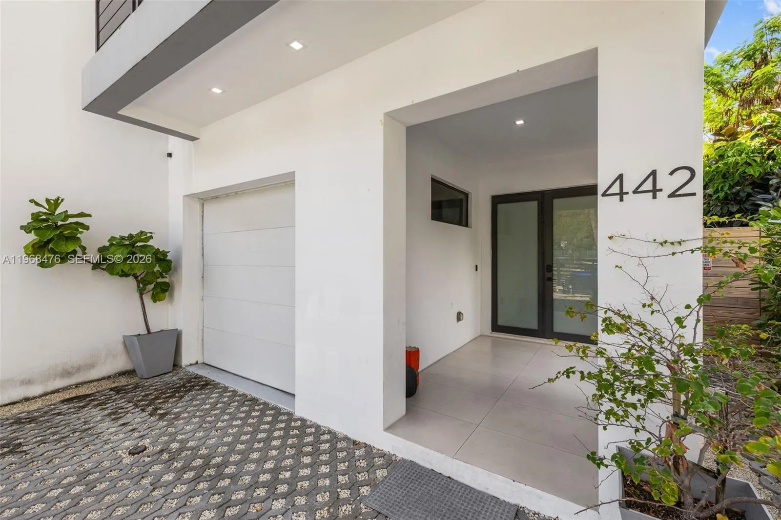 442 Sw 15th Rd, Miami, Florida 33129, Miami, Florida 33129, 3 Bedrooms Bedrooms, ,3 BathroomsBathrooms,Residential Lease,For Rent,442 Sw 15th Rd, Miami, Florida 33129,A11968476