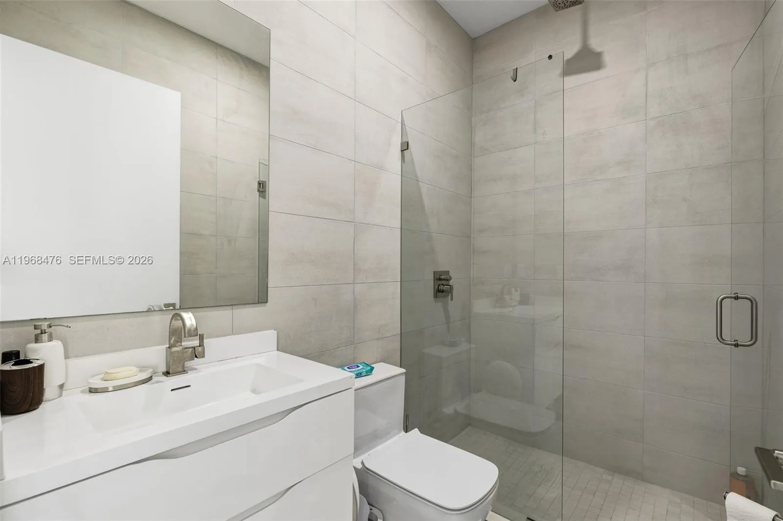 442 Sw 15th Rd, Miami, Florida 33129, Miami, Florida 33129, 3 Bedrooms Bedrooms, ,3 BathroomsBathrooms,Residential Lease,For Rent,442 Sw 15th Rd, Miami, Florida 33129,A11968476