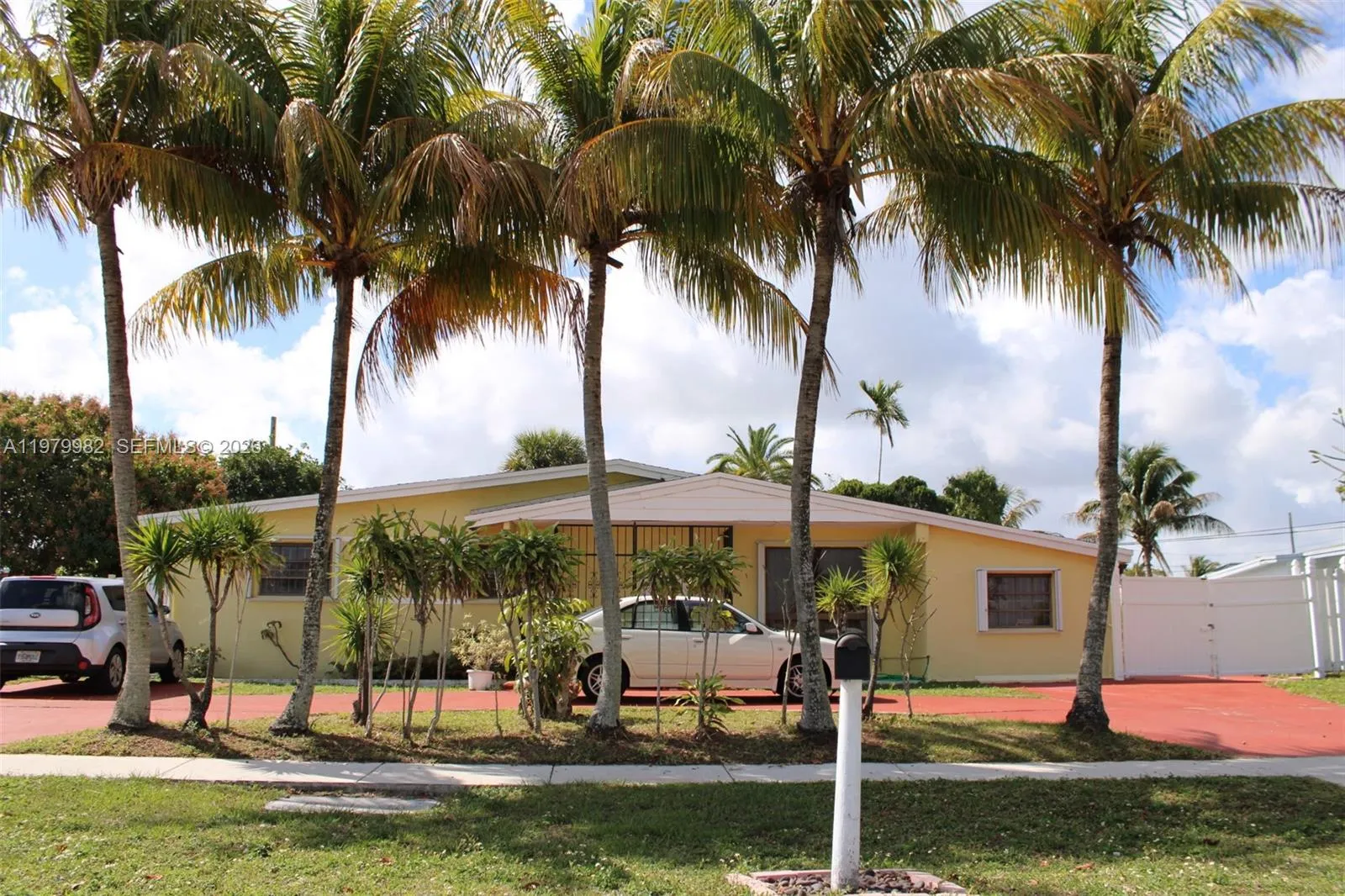 3740 Sw 32nd St, West Park, Florida 33023, West Park, Florida 33023, 4 Bedrooms Bedrooms, ,2 BathroomsBathrooms,Residential,For Sale,3740 Sw 32nd St, West Park, Florida 33023,A11979982