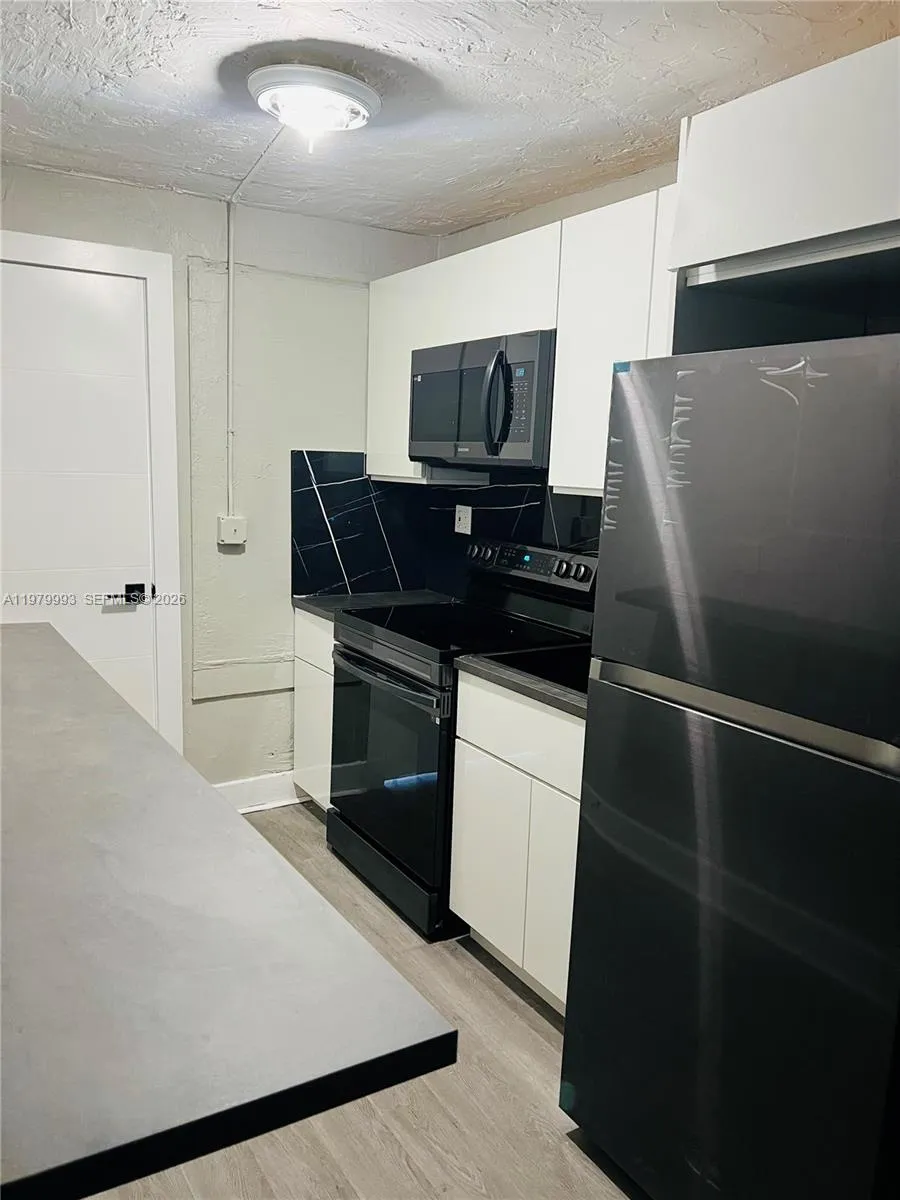 1126 Nw 58th Ter Unit #3, Miami, Florida 33127, Miami, Florida 33127, 2 Bedrooms Bedrooms, ,1 BathroomBathrooms,Residential Lease,For Rent,1126 Nw 58th Ter Unit #3, Miami, Florida 33127,A11979993