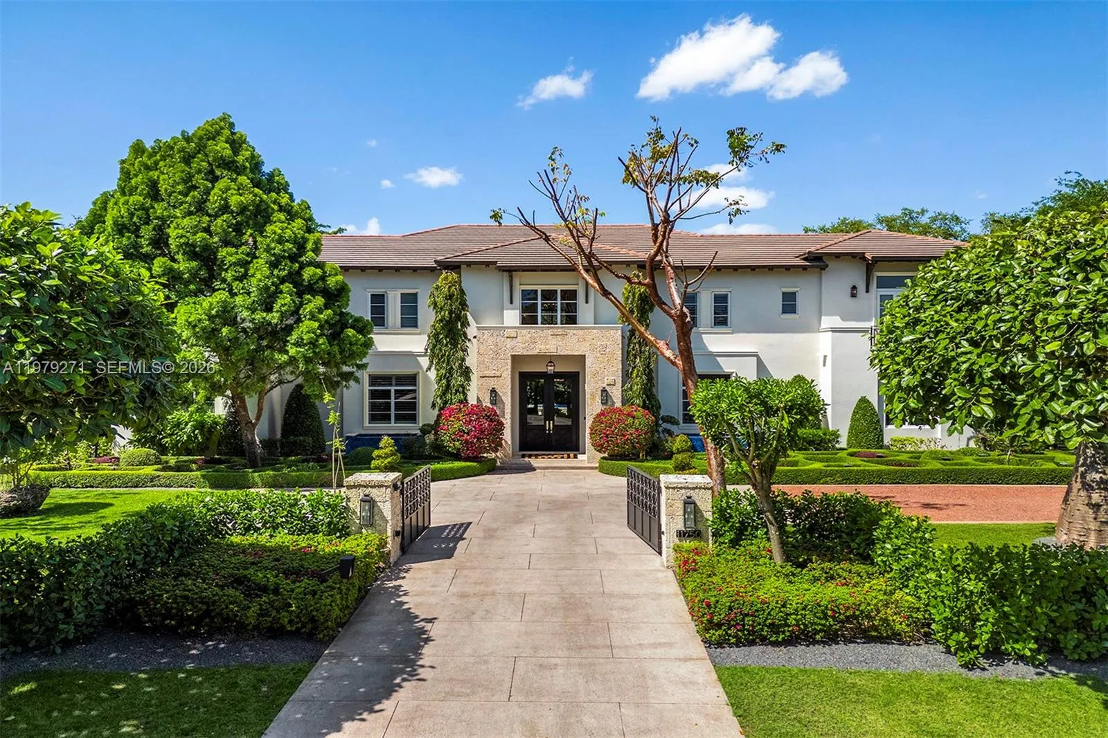 11750 Sw 68th Ct, Pinecrest, Florida 33156, Pinecrest, Florida 33156, 6 Bedrooms Bedrooms, ,6 BathroomsBathrooms,Residential Lease,For Rent,11750 Sw 68th Ct, Pinecrest, Florida 33156,A11979271