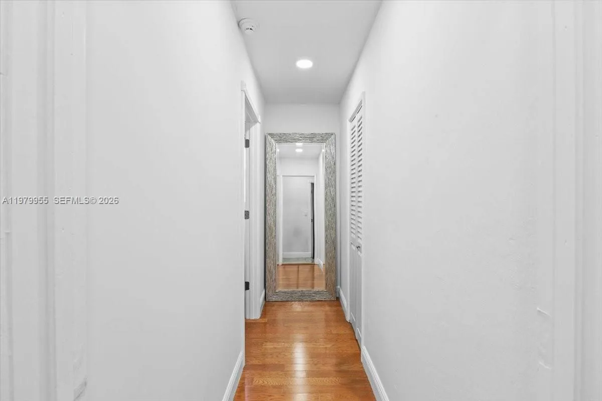 2925 Coral Shores Dr 2925, Fort Lauderdale, Florid, Fort Lauderdale, Florida 33306, 3 Bedrooms Bedrooms, ,2 BathroomsBathrooms,Residential Lease,For Rent,2925 Coral Shores Dr 2925, Fort Lauderdale, Florid,A11979955