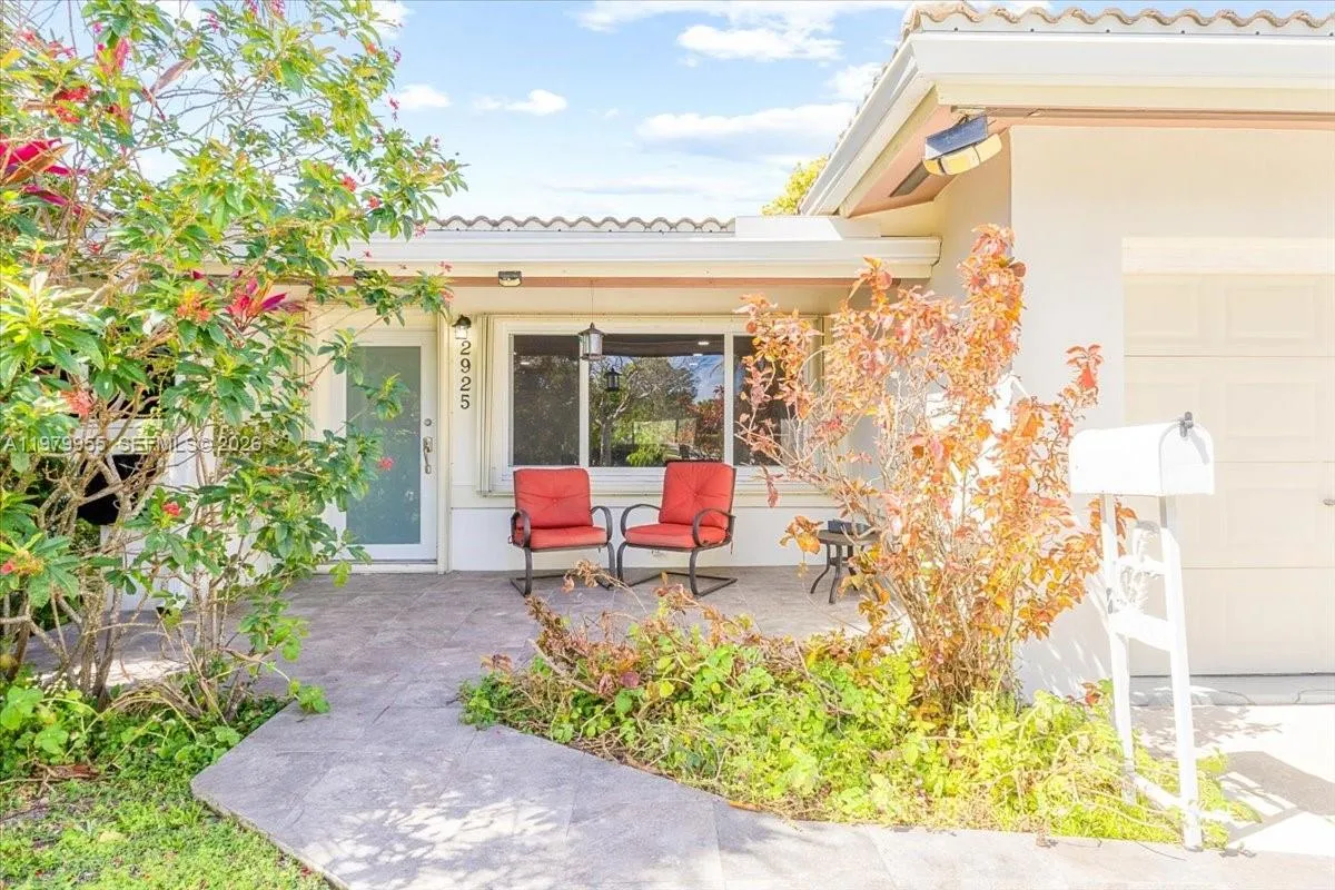 2925 Coral Shores Dr 2925, Fort Lauderdale, Florid, Fort Lauderdale, Florida 33306, 3 Bedrooms Bedrooms, ,2 BathroomsBathrooms,Residential Lease,For Rent,2925 Coral Shores Dr 2925, Fort Lauderdale, Florid,A11979955