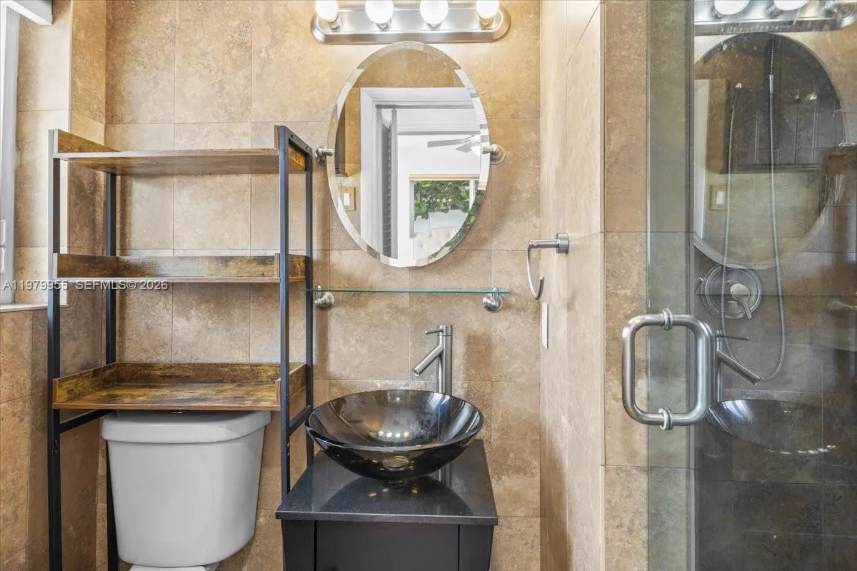 2925 Coral Shores Dr 2925, Fort Lauderdale, Florid, Fort Lauderdale, Florida 33306, 3 Bedrooms Bedrooms, ,2 BathroomsBathrooms,Residential Lease,For Rent,2925 Coral Shores Dr 2925, Fort Lauderdale, Florid,A11979955