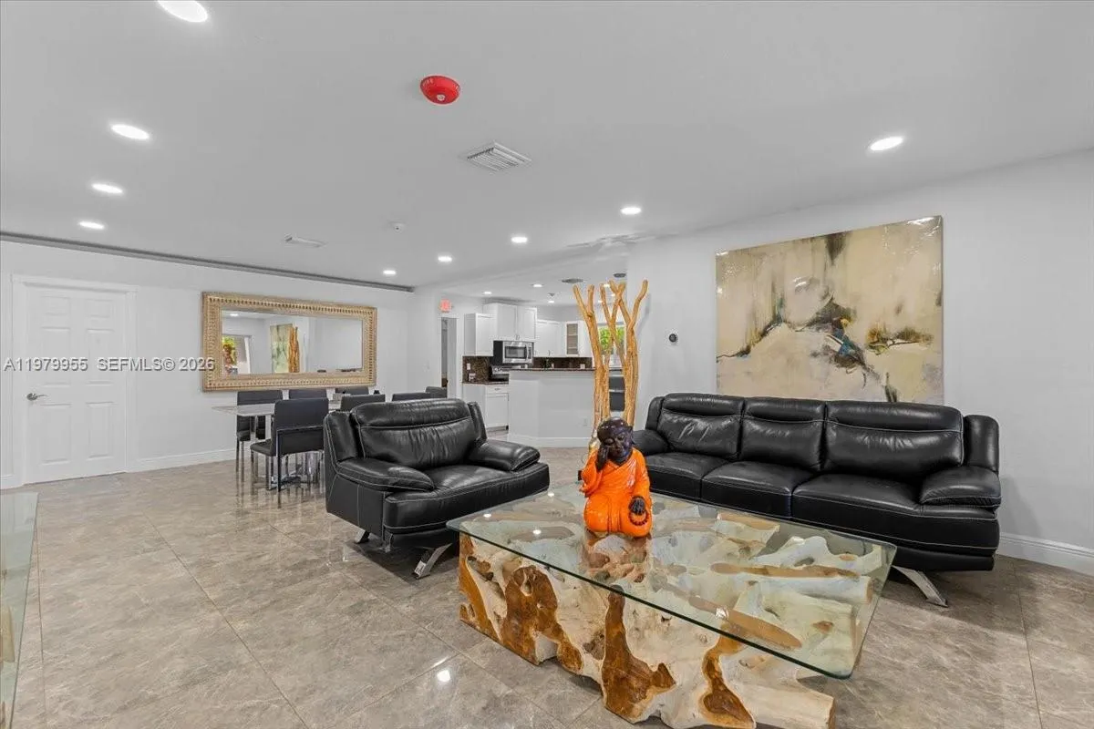 2925 Coral Shores Dr 2925, Fort Lauderdale, Florid, Fort Lauderdale, Florida 33306, 3 Bedrooms Bedrooms, ,2 BathroomsBathrooms,Residential Lease,For Rent,2925 Coral Shores Dr 2925, Fort Lauderdale, Florid,A11979955