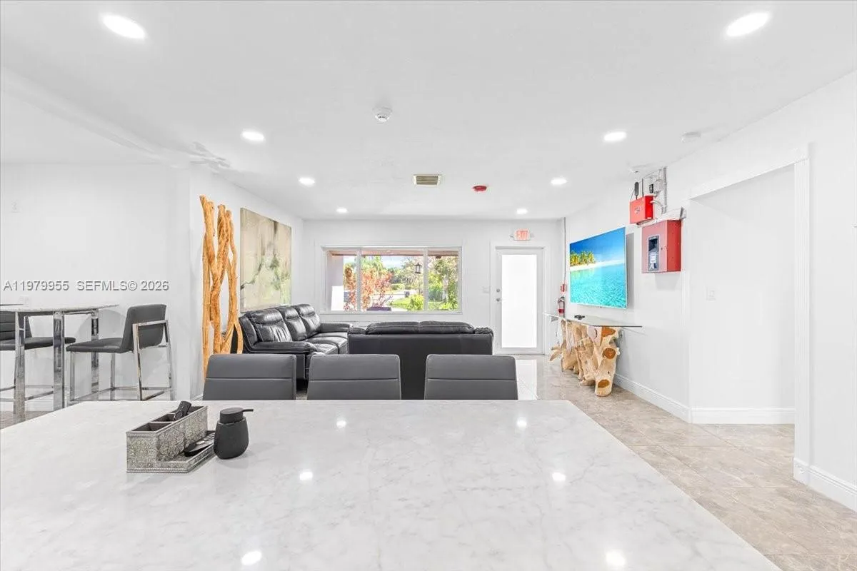 2925 Coral Shores Dr 2925, Fort Lauderdale, Florid, Fort Lauderdale, Florida 33306, 3 Bedrooms Bedrooms, ,2 BathroomsBathrooms,Residential Lease,For Rent,2925 Coral Shores Dr 2925, Fort Lauderdale, Florid,A11979955