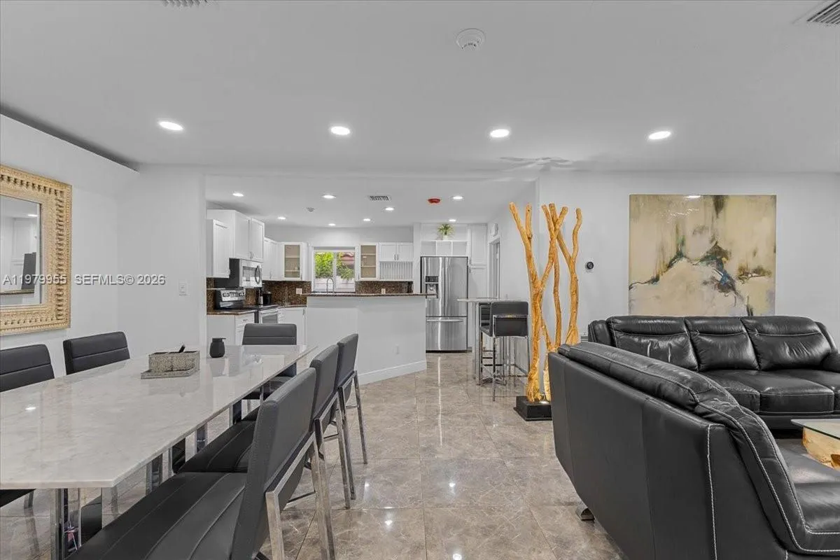 2925 Coral Shores Dr 2925, Fort Lauderdale, Florid, Fort Lauderdale, Florida 33306, 3 Bedrooms Bedrooms, ,2 BathroomsBathrooms,Residential Lease,For Rent,2925 Coral Shores Dr 2925, Fort Lauderdale, Florid,A11979955