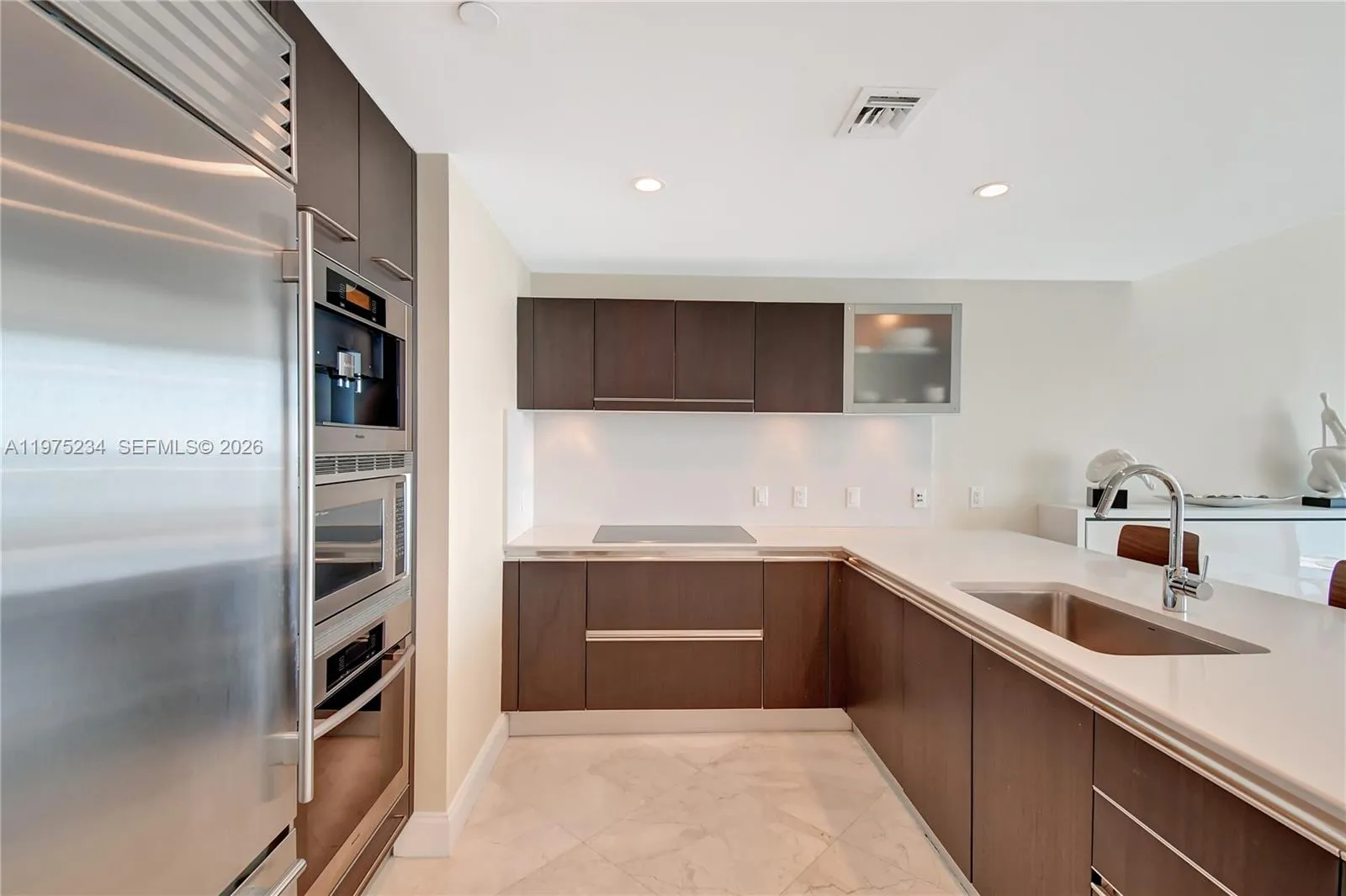 17001 Collins Ave 2006, Sunny Isles Beach, Florida, Sunny Isles Beach, Florida 33160, 1 Bedroom Bedrooms, ,1 BathroomBathrooms,Residential Lease,For Rent,17001 Collins Ave 2006, Sunny Isles Beach, Florida,A11975234