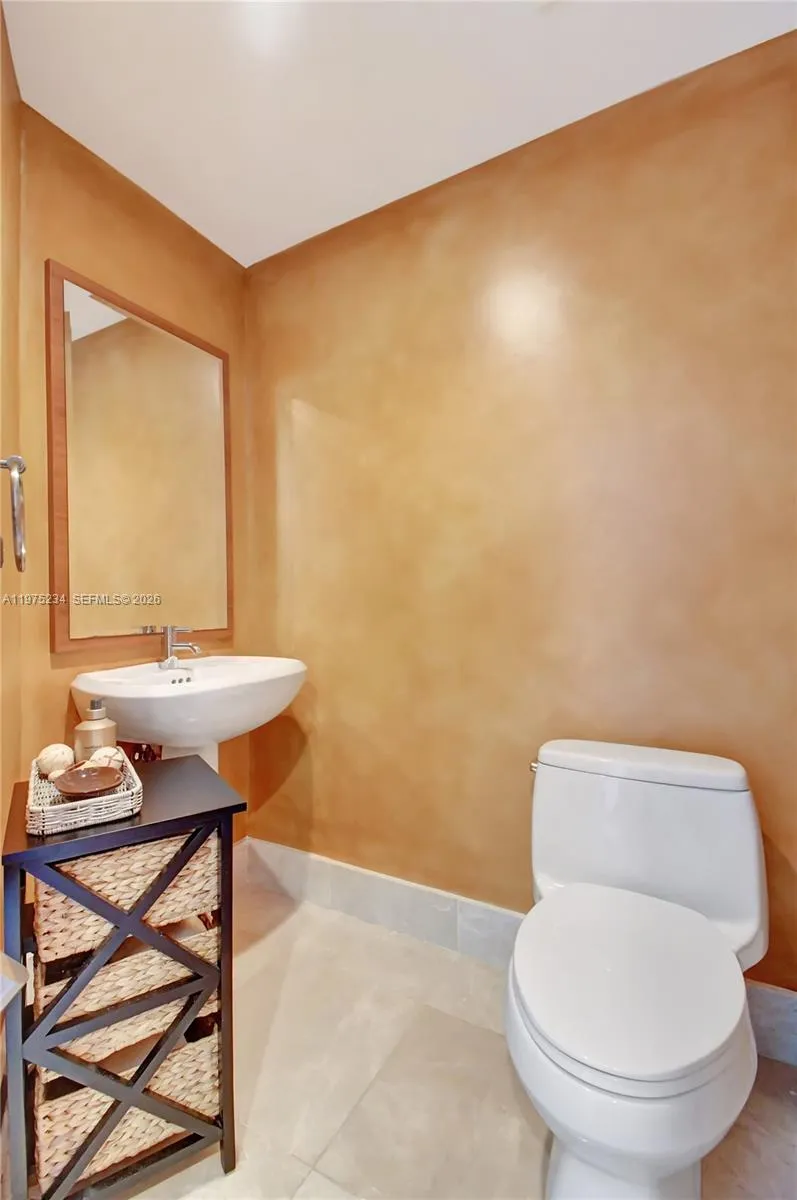 17001 Collins Ave 2006, Sunny Isles Beach, Florida, Sunny Isles Beach, Florida 33160, 1 Bedroom Bedrooms, ,1 BathroomBathrooms,Residential Lease,For Rent,17001 Collins Ave 2006, Sunny Isles Beach, Florida,A11975234