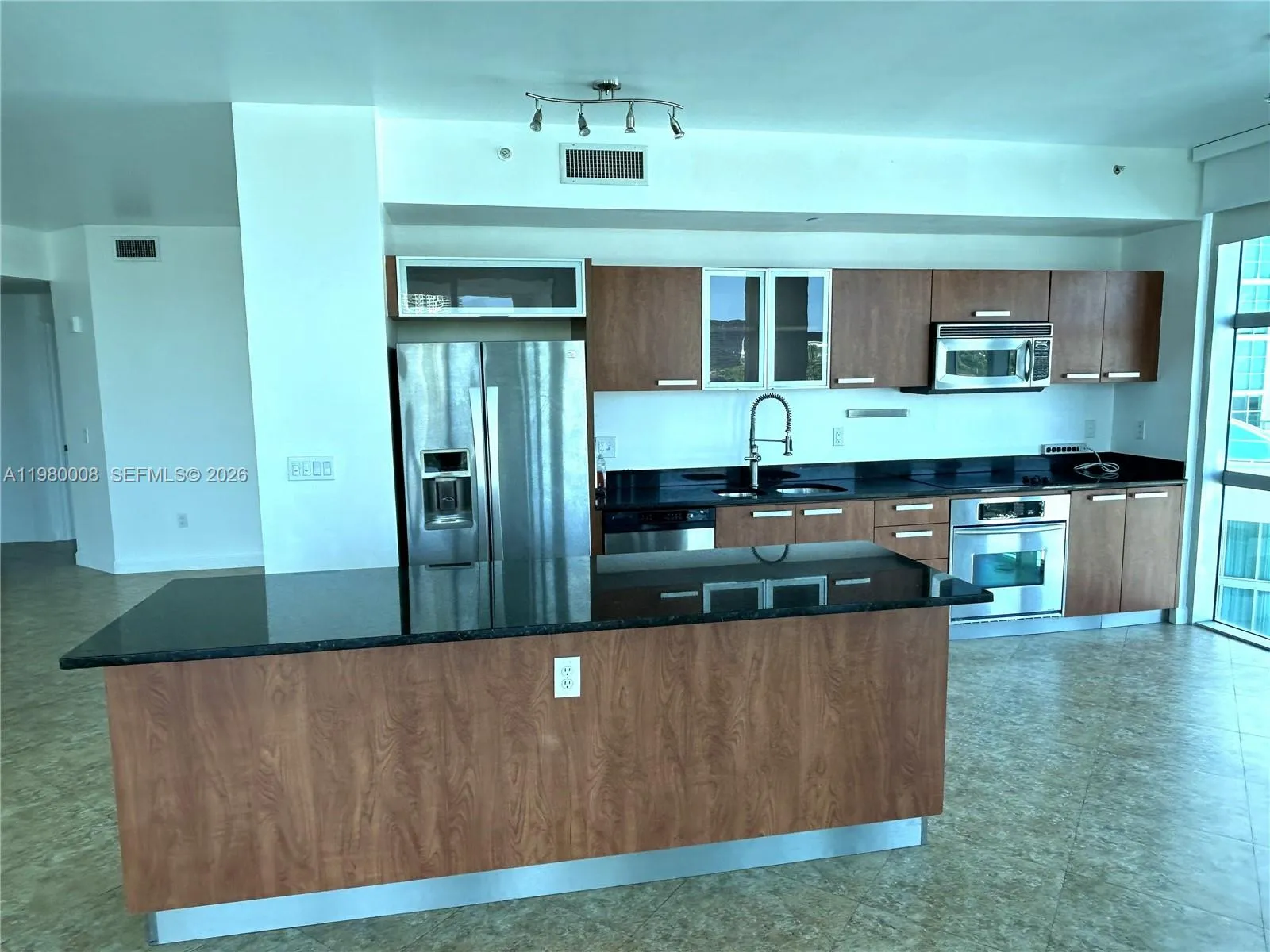 3131 Ne 188 St 2-601, Aventura, Florida 33180, Aventura, Florida 33180, 3 Bedrooms Bedrooms, ,2 BathroomsBathrooms,Residential Lease,For Rent,3131 Ne 188 St 2-601, Aventura, Florida 33180,A11980008