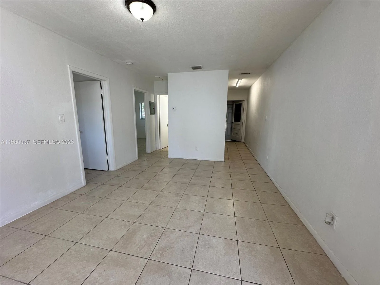 148 Nw 14th Way 2, Dania Beach, Florida 33004, Dania Beach, Florida 33004, 2 Bedrooms Bedrooms, ,1 BathroomBathrooms,Residential Lease,For Rent,148 Nw 14th Way 2, Dania Beach, Florida 33004,A11980037