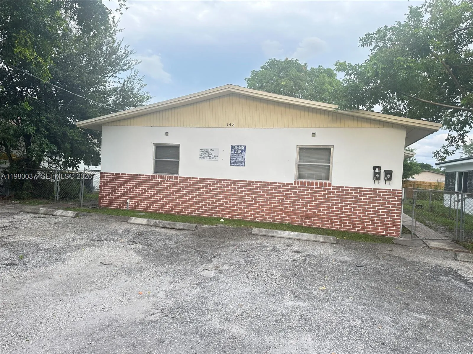 148 Nw 14th Way 2, Dania Beach, Florida 33004, Dania Beach, Florida 33004, 2 Bedrooms Bedrooms, ,1 BathroomBathrooms,Residential Lease,For Rent,148 Nw 14th Way 2, Dania Beach, Florida 33004,A11980037