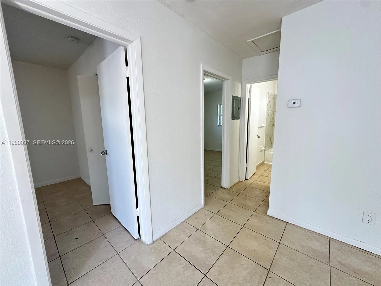 148 Nw 14th Way 2, Dania Beach, Florida 33004, Dania Beach, Florida 33004, 2 Bedrooms Bedrooms, ,1 BathroomBathrooms,Residential Lease,For Rent,148 Nw 14th Way 2, Dania Beach, Florida 33004,A11980037