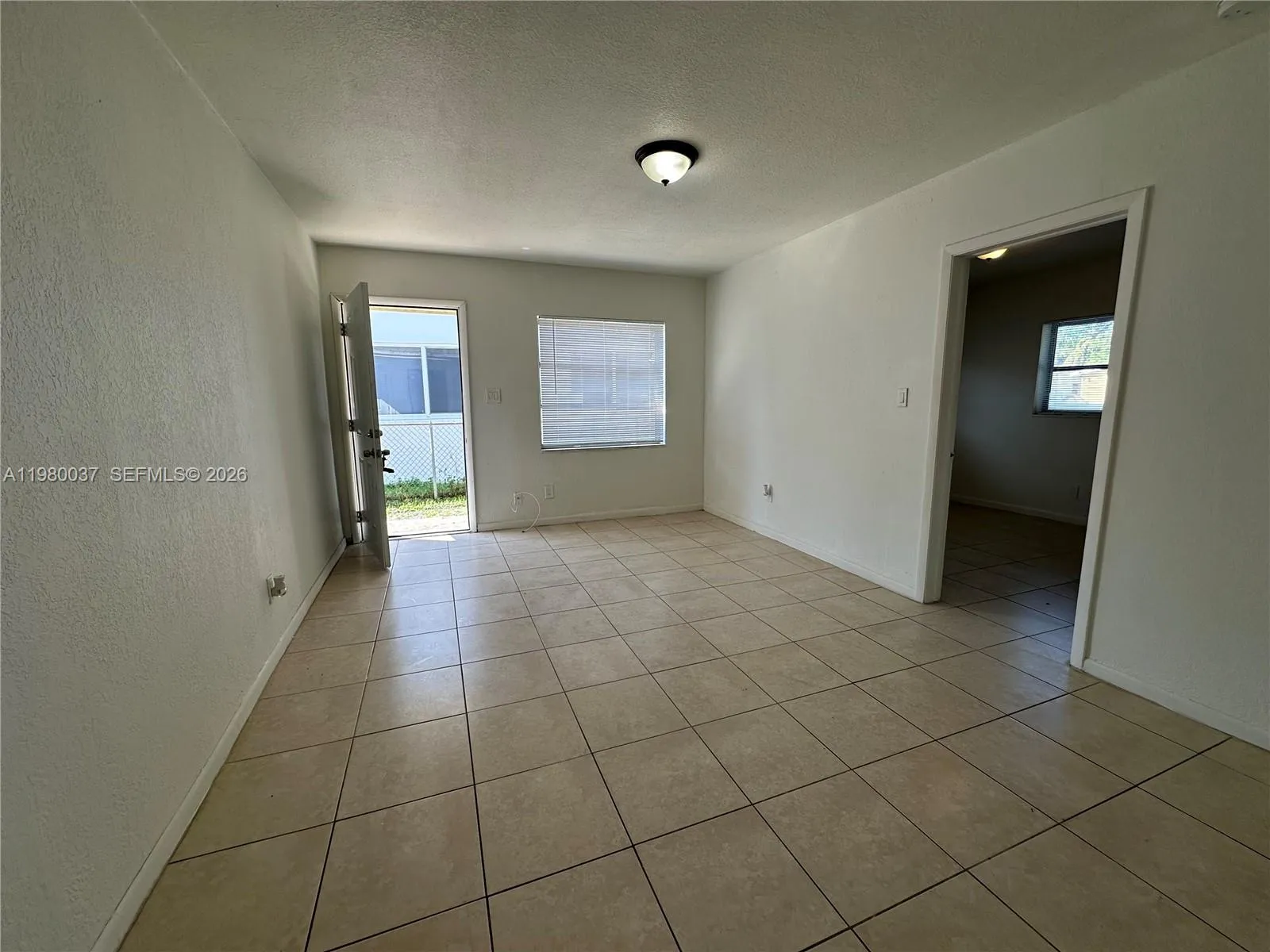 148 Nw 14th Way 2, Dania Beach, Florida 33004, Dania Beach, Florida 33004, 2 Bedrooms Bedrooms, ,1 BathroomBathrooms,Residential Lease,For Rent,148 Nw 14th Way 2, Dania Beach, Florida 33004,A11980037