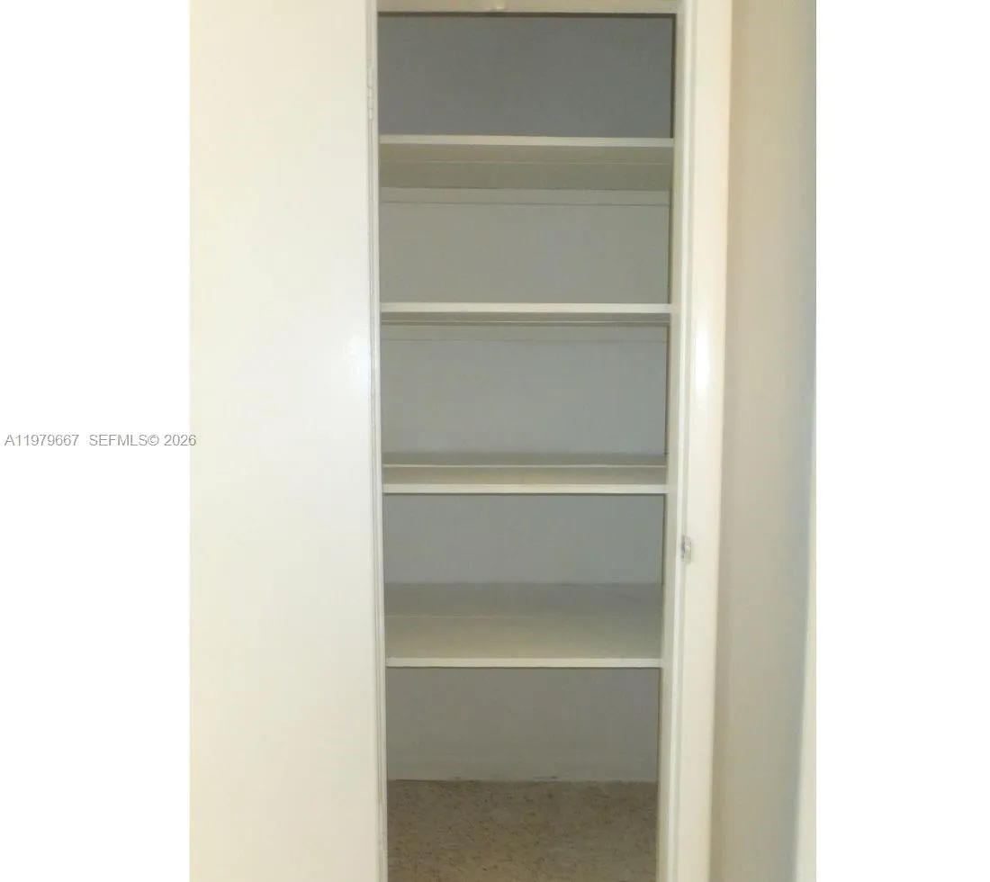 6125 Sw 48th Ct 1-4, Davie, Florida 33314, Davie, Florida 33314, 1 Bedroom Bedrooms, ,1 BathroomBathrooms,Residential Lease,For Rent,6125 Sw 48th Ct 1-4, Davie, Florida 33314,A11979667