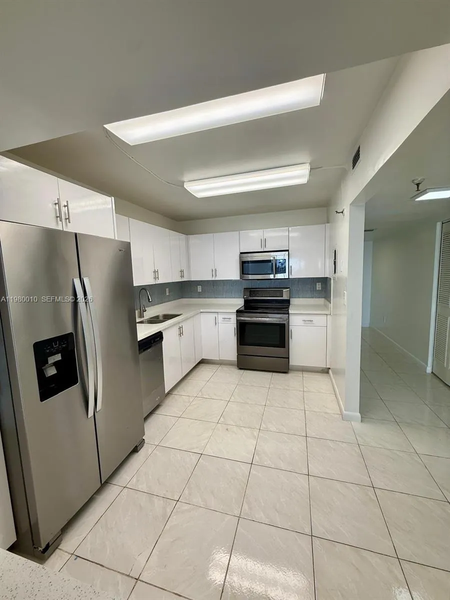 20850 San Simeon Way 105-5, Miami, Florida 33179, Miami, Florida 33179, 2 Bedrooms Bedrooms, ,2 BathroomsBathrooms,Residential Lease,For Rent,20850 San Simeon Way 105-5, Miami, Florida 33179,A11980010