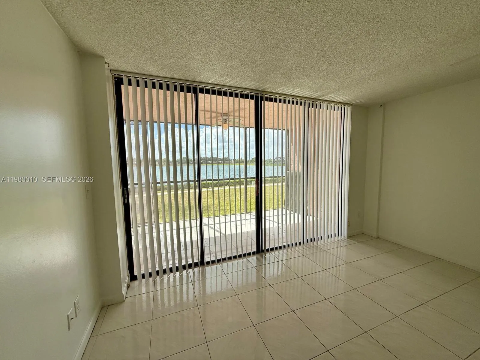20850 San Simeon Way 105-5, Miami, Florida 33179, Miami, Florida 33179, 2 Bedrooms Bedrooms, ,2 BathroomsBathrooms,Residential Lease,For Rent,20850 San Simeon Way 105-5, Miami, Florida 33179,A11980010