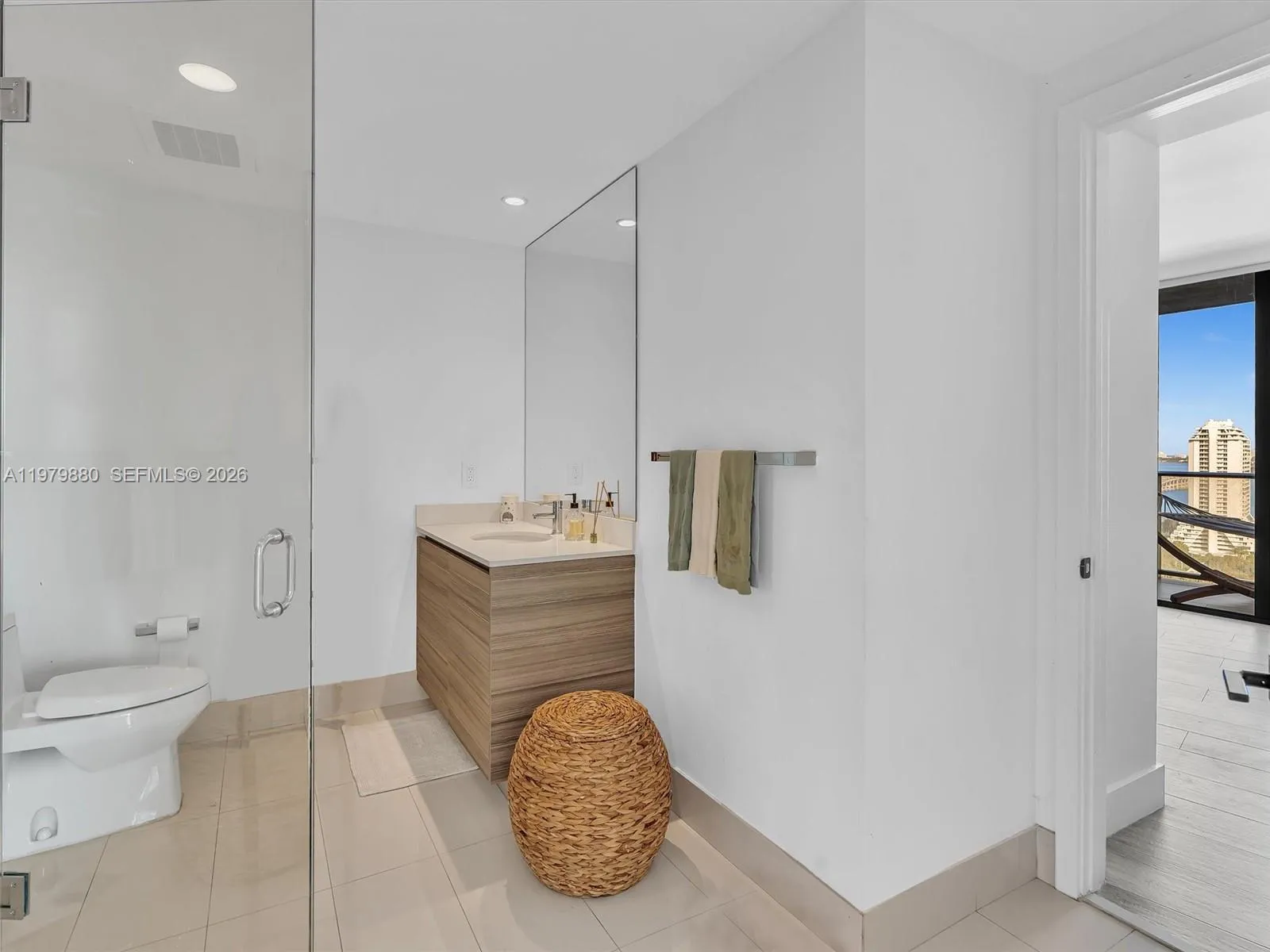 121 Ne 34th St 2104, Miami, Florida 33137, Miami, Florida 33137, 2 Bedrooms Bedrooms, ,2 BathroomsBathrooms,Residential Lease,For Rent,121 Ne 34th St 2104, Miami, Florida 33137,A11979880