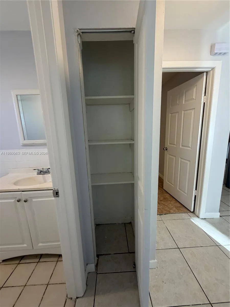 16920 Ne 4th Ct Back, North Miami Beach, Florida 3, North Miami Beach, Florida 33162, 2 Bedrooms Bedrooms, ,2 BathroomsBathrooms,Residential Lease,For Rent,16920 Ne 4th Ct Back, North Miami Beach, Florida 3,A11980063