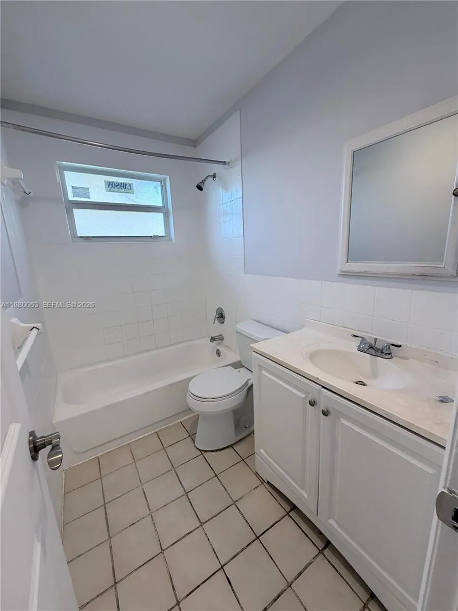 16920 Ne 4th Ct Back, North Miami Beach, Florida 3, North Miami Beach, Florida 33162, 2 Bedrooms Bedrooms, ,2 BathroomsBathrooms,Residential Lease,For Rent,16920 Ne 4th Ct Back, North Miami Beach, Florida 3,A11980063