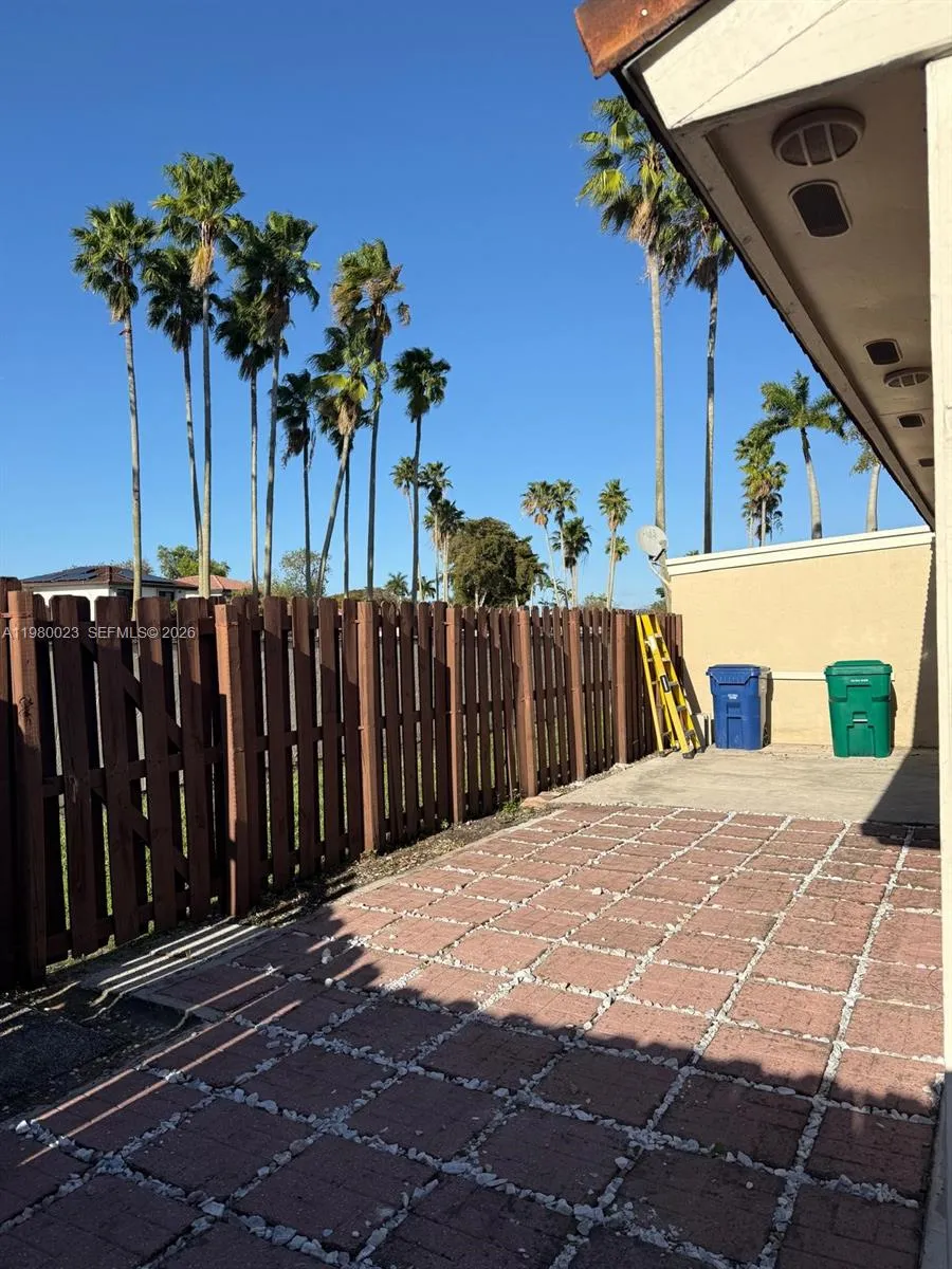 6561 Nw 172nd Ln 0, Hialeah, Florida 33015, Hialeah, Florida 33015, 2 Bedrooms Bedrooms, ,2 BathroomsBathrooms,Residential Lease,For Rent,6561 Nw 172nd Ln 0, Hialeah, Florida 33015,A11980023