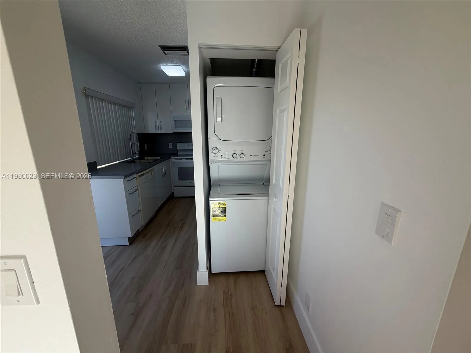 6561 Nw 172nd Ln 0, Hialeah, Florida 33015, Hialeah, Florida 33015, 2 Bedrooms Bedrooms, ,2 BathroomsBathrooms,Residential Lease,For Rent,6561 Nw 172nd Ln 0, Hialeah, Florida 33015,A11980023