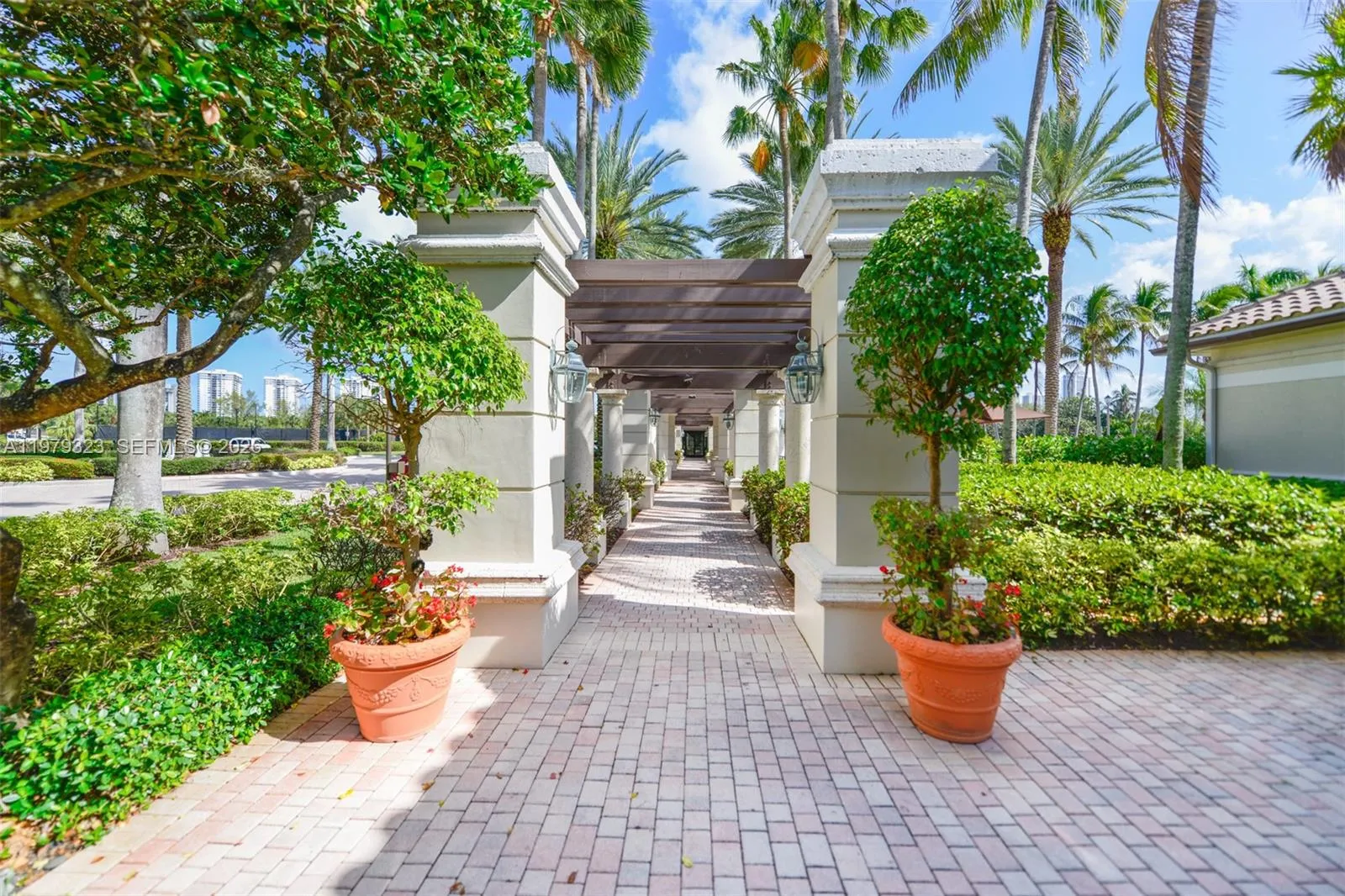 1448 Mariner Way, Hollywood, Florida 33019, Hollywood, Florida 33019, 4 Bedrooms Bedrooms, ,3 BathroomsBathrooms,Residential,For Sale,1448 Mariner Way, Hollywood, Florida 33019,A11979323