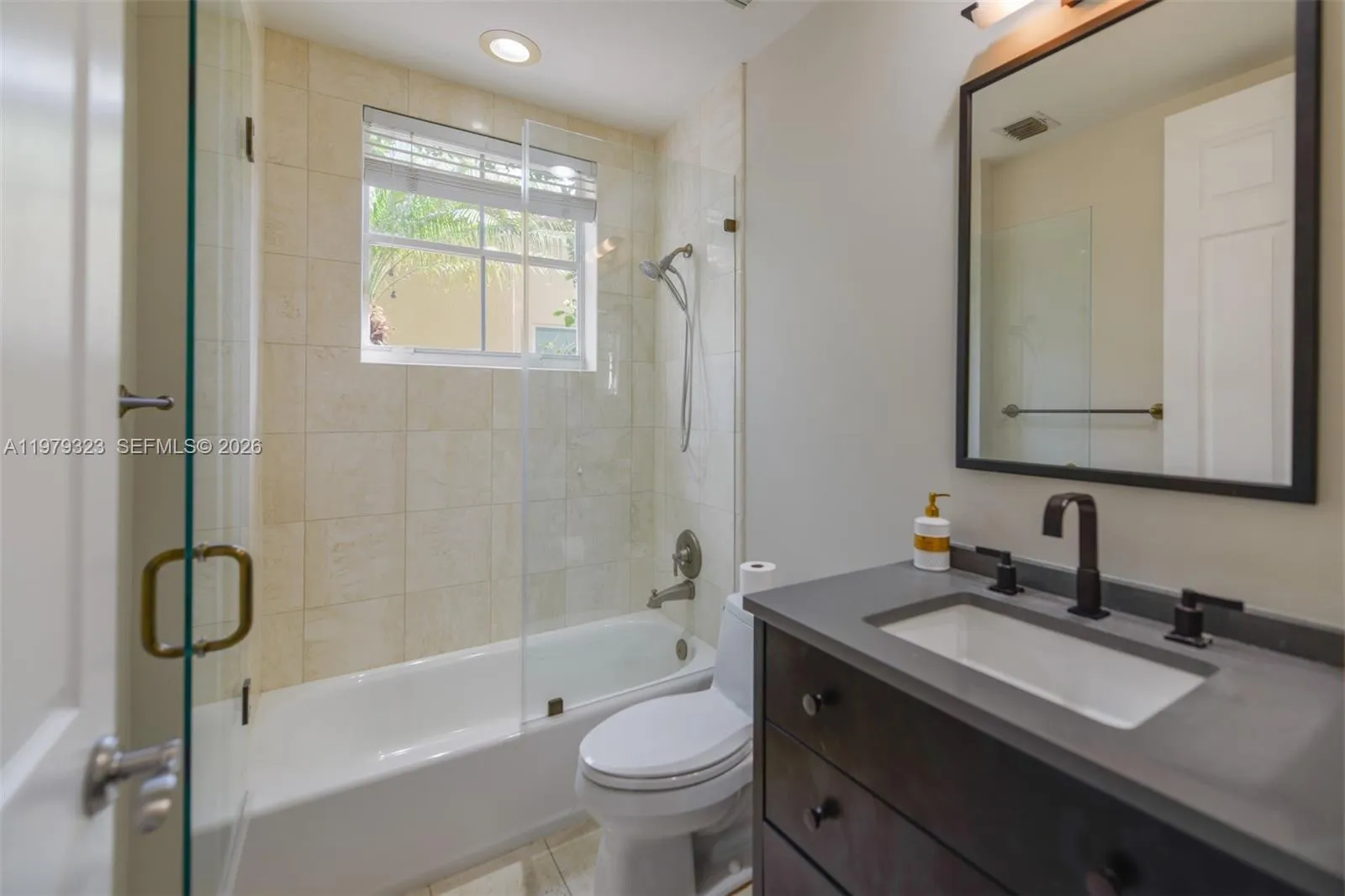 1448 Mariner Way, Hollywood, Florida 33019, Hollywood, Florida 33019, 4 Bedrooms Bedrooms, ,3 BathroomsBathrooms,Residential,For Sale,1448 Mariner Way, Hollywood, Florida 33019,A11979323