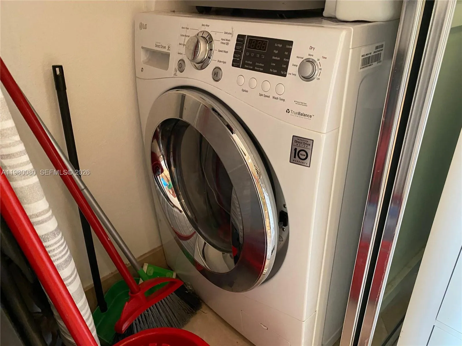 2451 Brickell Ave 11f, Miami, Florida 33129, Miami, Florida 33129, 1 Bedroom Bedrooms, ,1 BathroomBathrooms,Residential Lease,For Rent,2451 Brickell Ave 11f, Miami, Florida 33129,A11980080