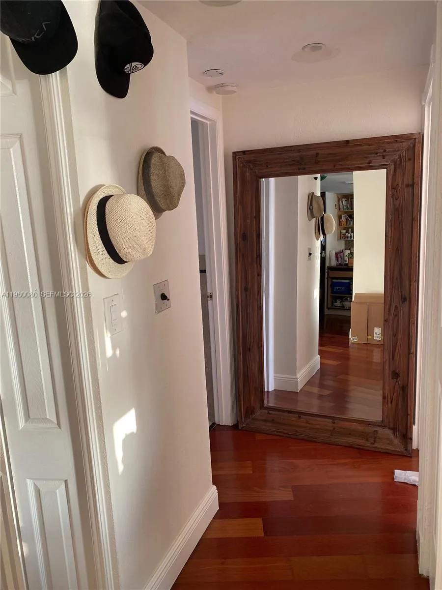 2451 Brickell Ave 11f, Miami, Florida 33129, Miami, Florida 33129, 1 Bedroom Bedrooms, ,1 BathroomBathrooms,Residential Lease,For Rent,2451 Brickell Ave 11f, Miami, Florida 33129,A11980080