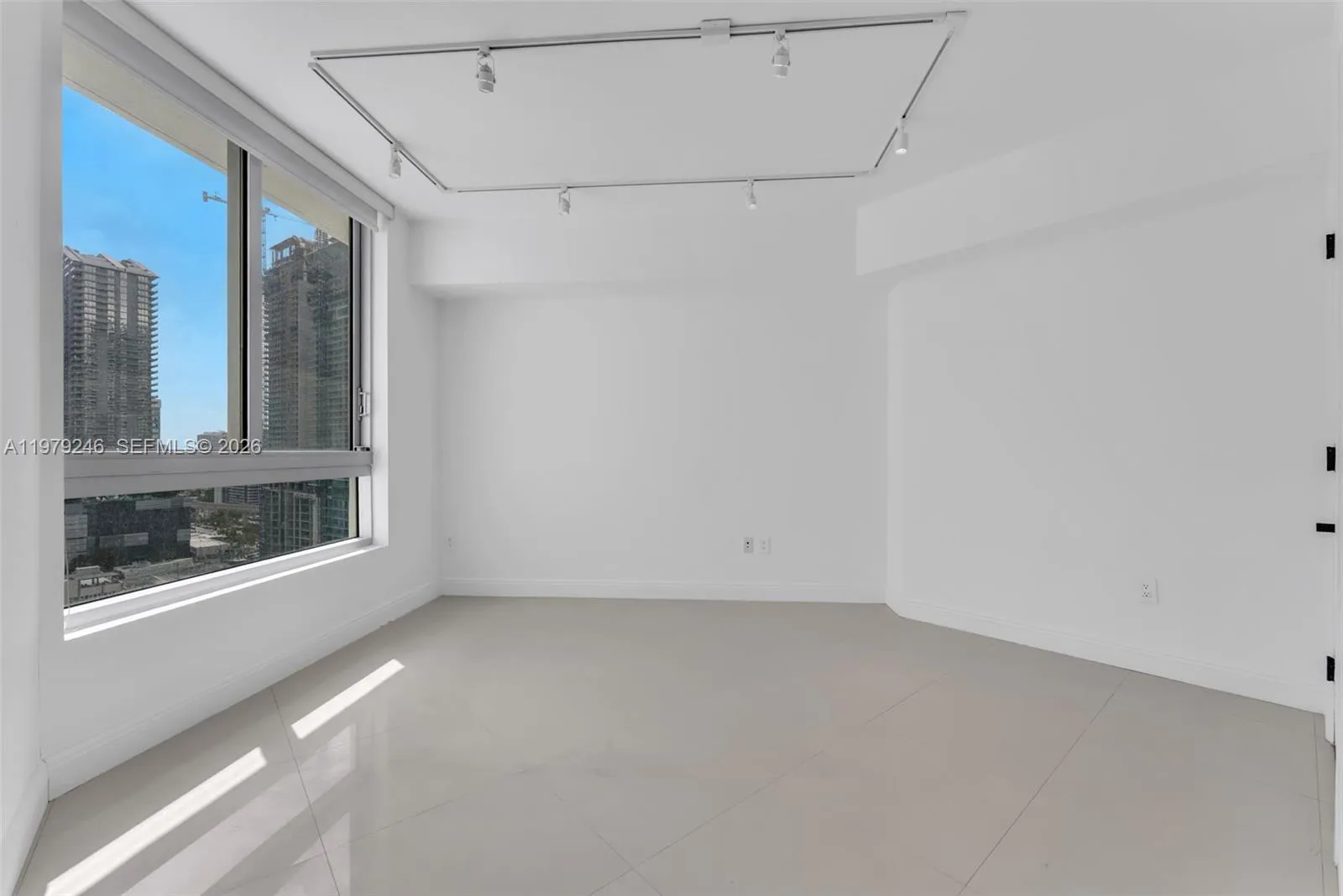 350 S Miami Ave 2006, Miami, Florida 33130, Miami, Florida 33130, 2 Bedrooms Bedrooms, ,2 BathroomsBathrooms,Residential Lease,For Rent,350 S Miami Ave 2006, Miami, Florida 33130,A11979246