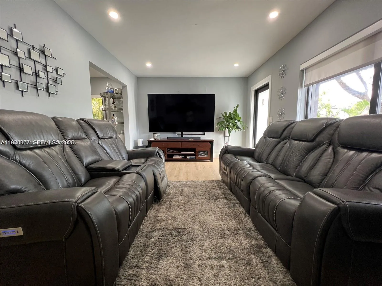 860 Nw 18th Pl, Miami, Florida 33125, Miami, Florida 33125, 3 Bedrooms Bedrooms, ,2 BathroomsBathrooms,Residential,For Sale,860 Nw 18th Pl, Miami, Florida 33125,A11980077