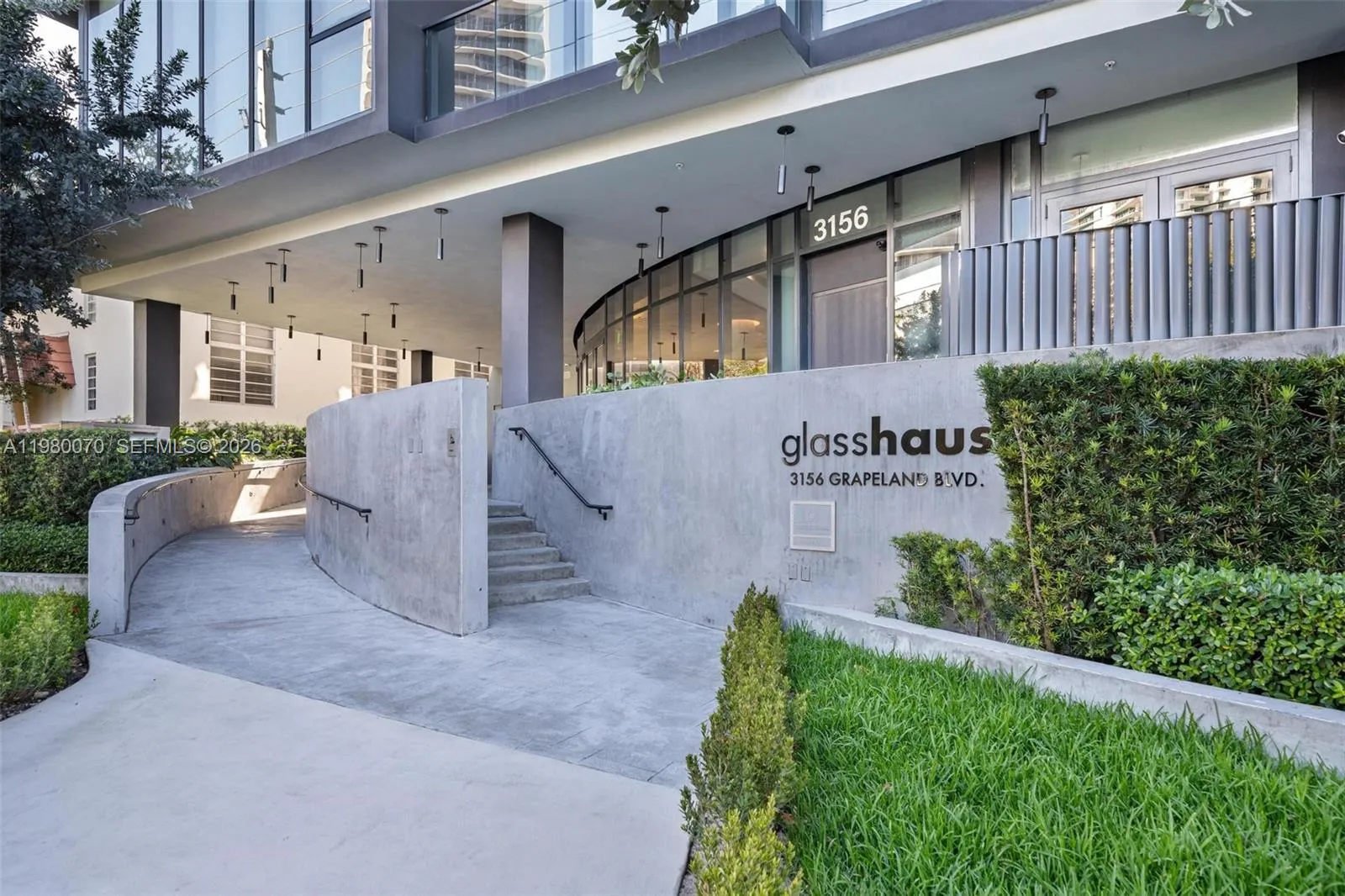 3156 Sw 27th Ave 101, Miami, Florida 33133, Miami, Florida 33133, 2 Bedrooms Bedrooms, ,2 BathroomsBathrooms,Residential Lease,For Rent,3156 Sw 27th Ave 101, Miami, Florida 33133,A11980070