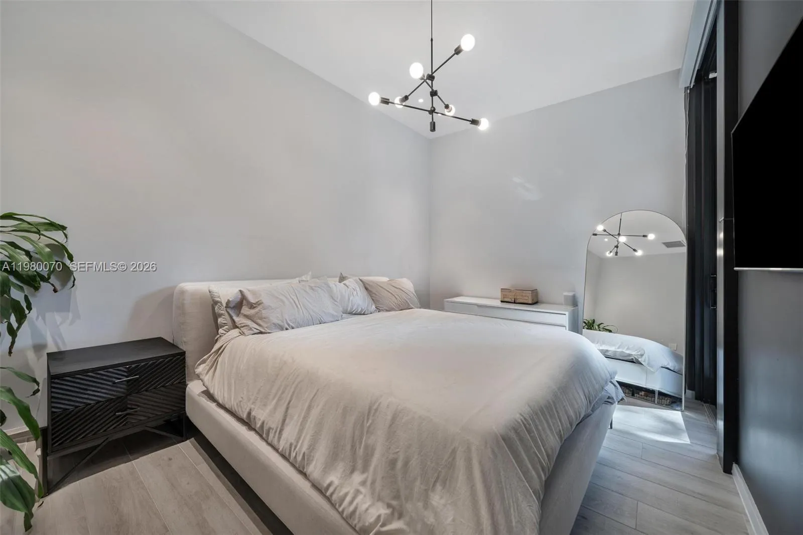 3156 Sw 27th Ave 101, Miami, Florida 33133, Miami, Florida 33133, 2 Bedrooms Bedrooms, ,2 BathroomsBathrooms,Residential Lease,For Rent,3156 Sw 27th Ave 101, Miami, Florida 33133,A11980070