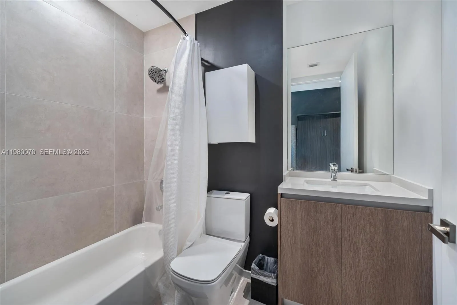 3156 Sw 27th Ave 101, Miami, Florida 33133, Miami, Florida 33133, 2 Bedrooms Bedrooms, ,2 BathroomsBathrooms,Residential Lease,For Rent,3156 Sw 27th Ave 101, Miami, Florida 33133,A11980070