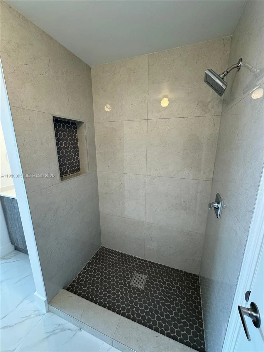 6360 Nw 114th Ave 206, Doral, Florida 33178, Doral, Florida 33178, 2 Bedrooms Bedrooms, ,2 BathroomsBathrooms,Residential Lease,For Rent,6360 Nw 114th Ave 206, Doral, Florida 33178,A11980095